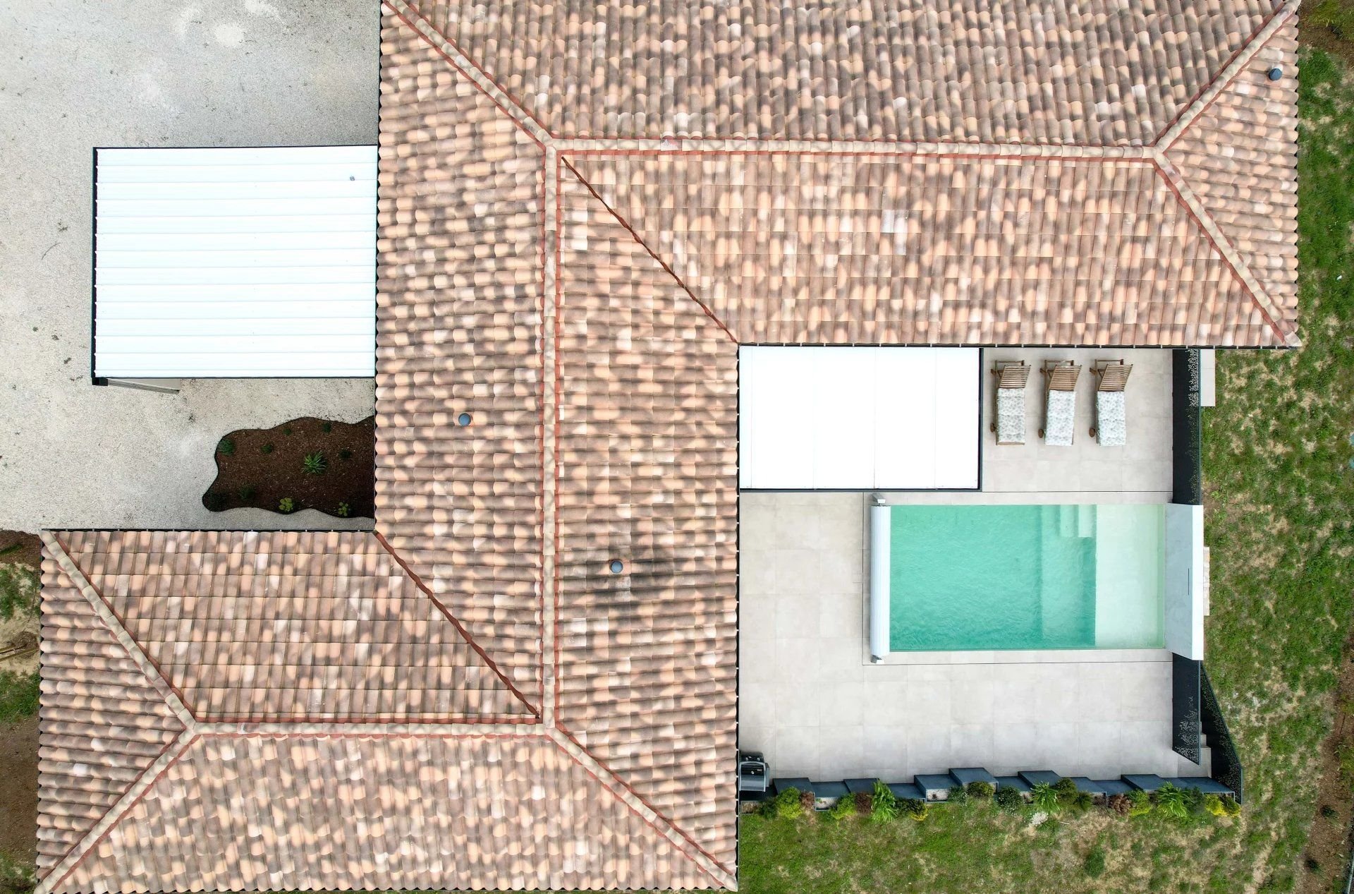 Uzès : Propriété contemporaine avec vues panoramiques