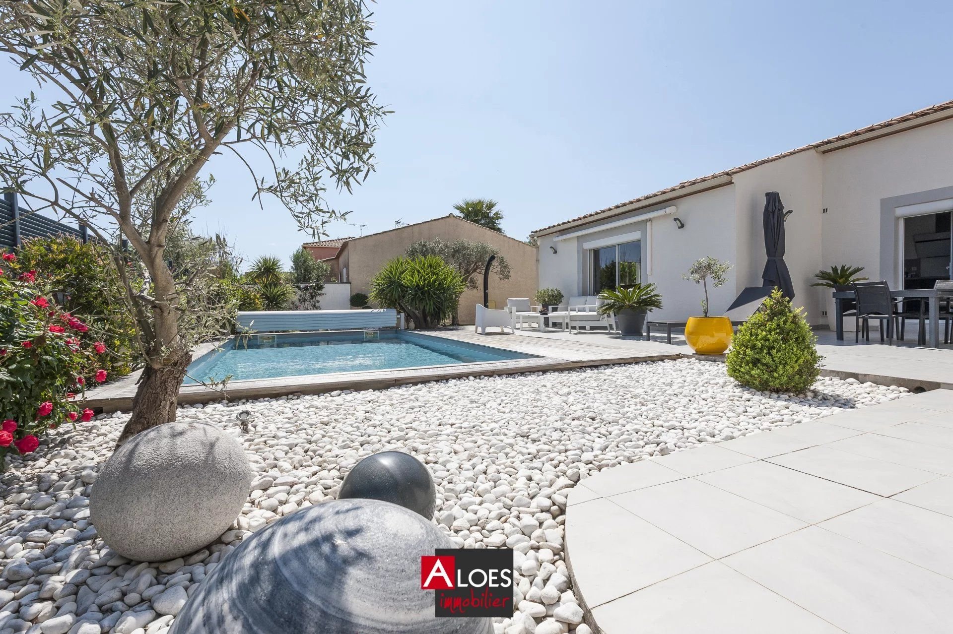 Maison Aigues-Mortes de plain-pied 4 pièces avec piscine