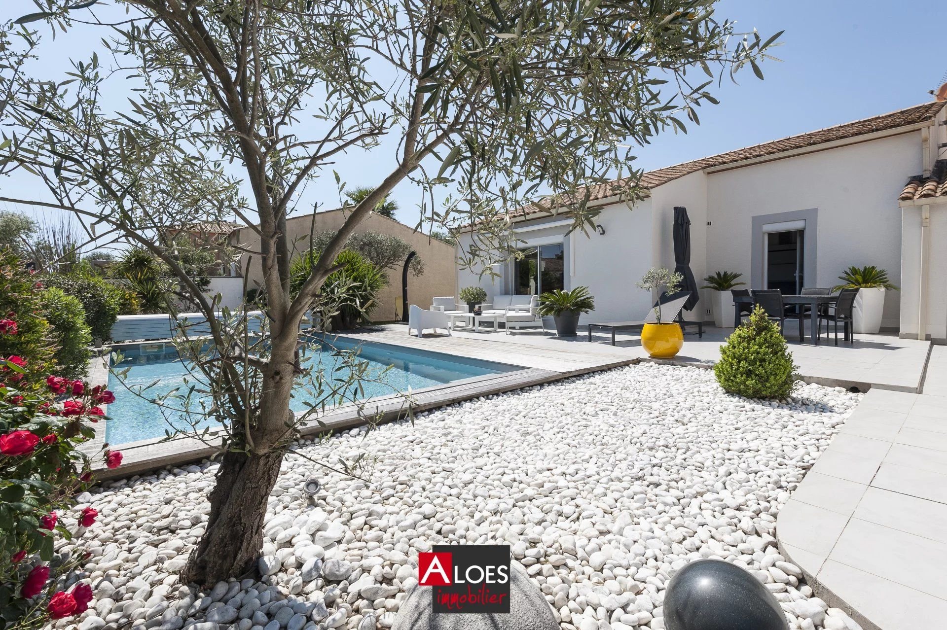Maison Aigues-Mortes de plain-pied 4 pièces avec piscine