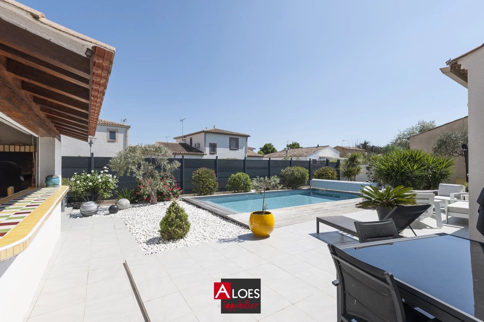 Maison Aigues-Mortes de plain-pied 4 pièces avec piscine