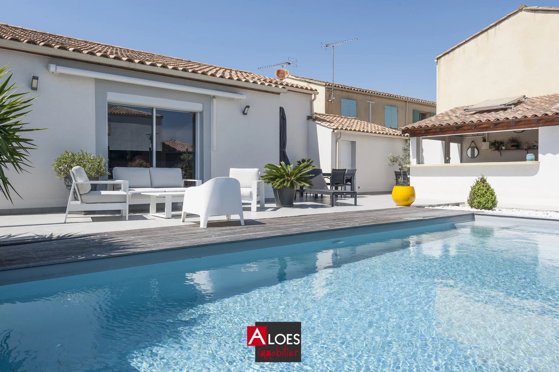 Maison Aigues-Mortes de plain-pied 4 pièces avec piscine