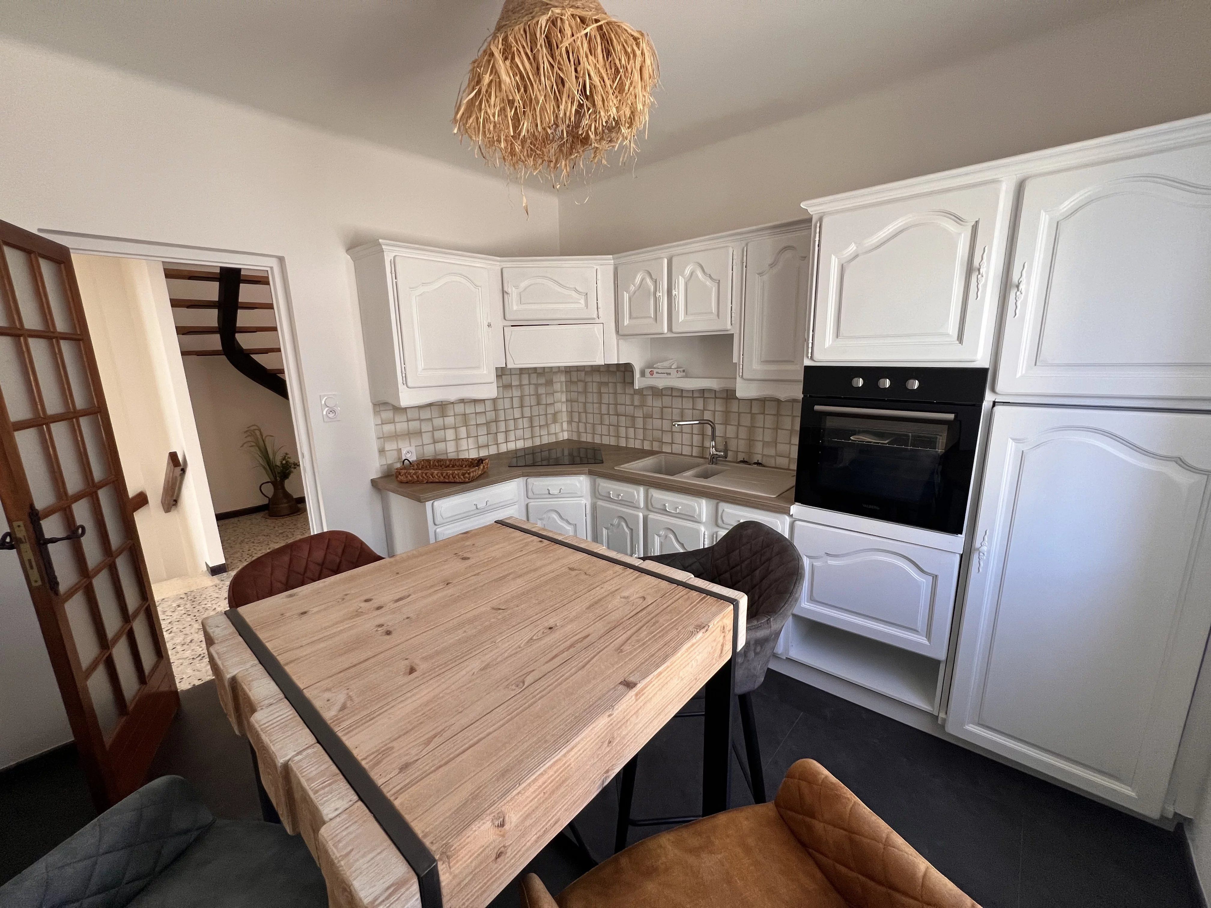 Charmante maison de village meublée à Aigues-Mortes