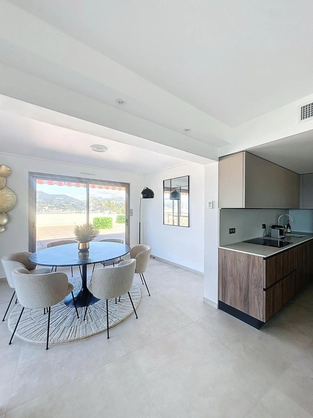 Appartement 113 m2 avec terrasse de 190 m2 Mont Boron