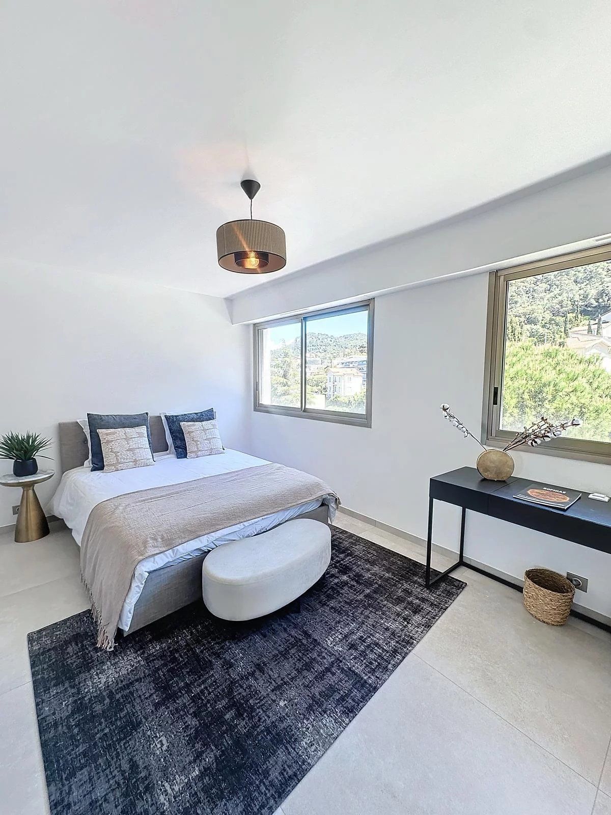 Appartement 113 m2 avec terrasse de 190 m2 Mont Boron