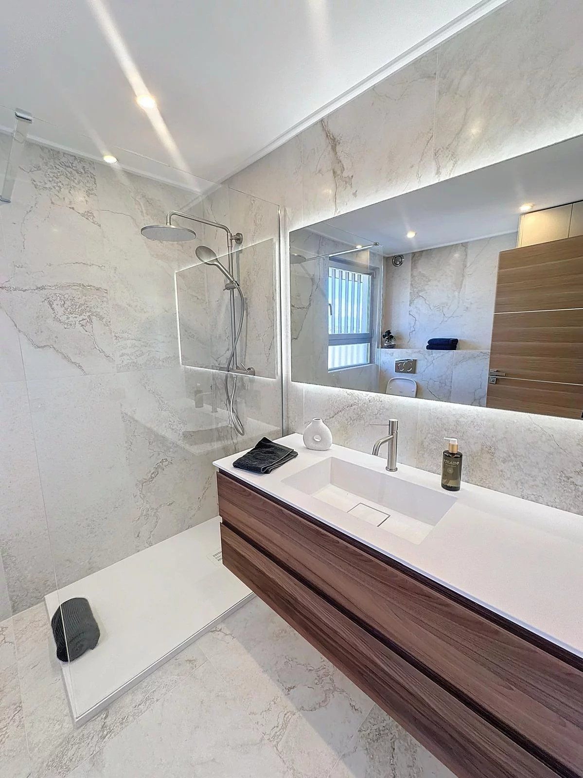 Appartement 113 m2 avec terrasse de 190 m2 Mont Boron