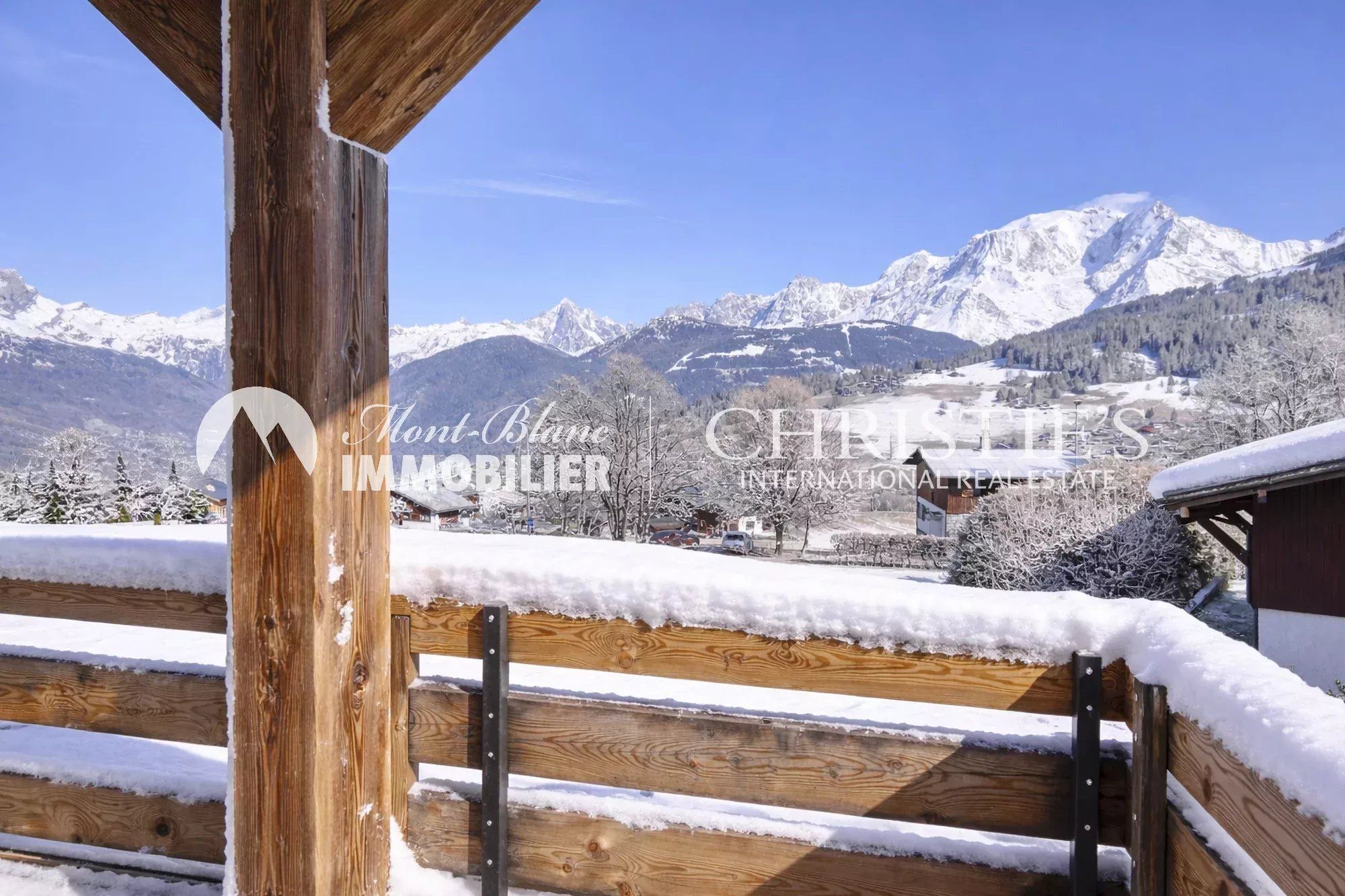 APPARTEMENT - PREMIER ETAGE