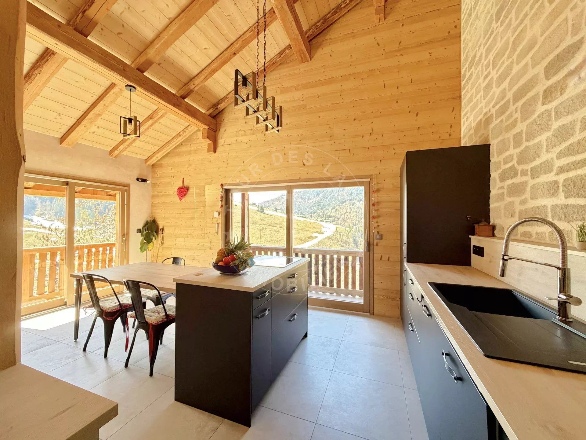 Secteur Rare - Demi-ferme rénovée de 166 m² habitables – 239 m2 au sol