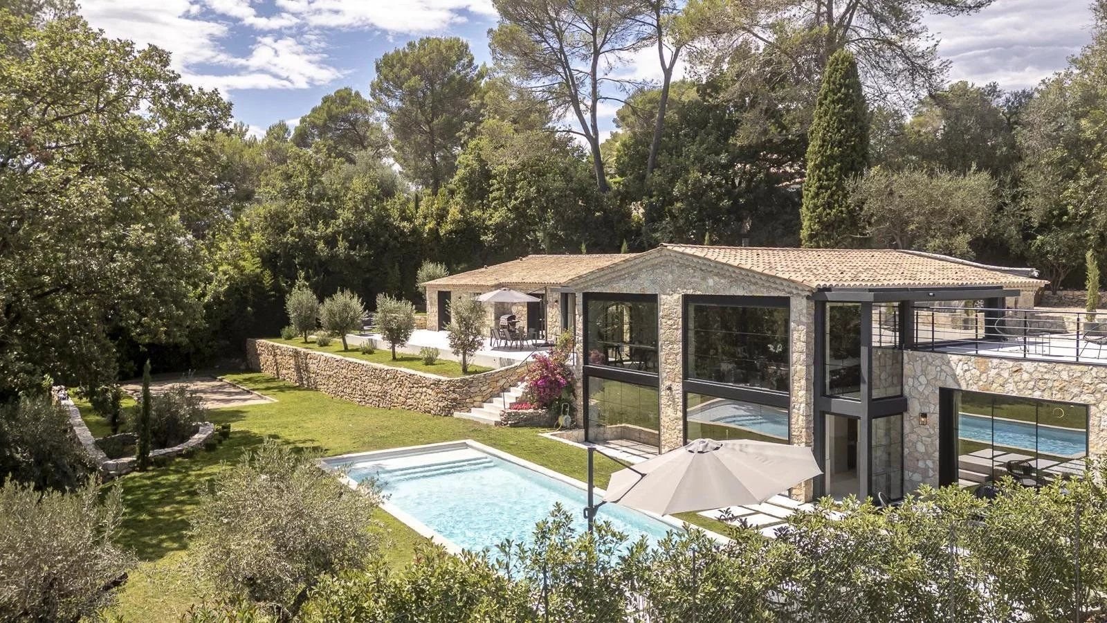 VILLA - ÎLES VERTES - VALBONNE