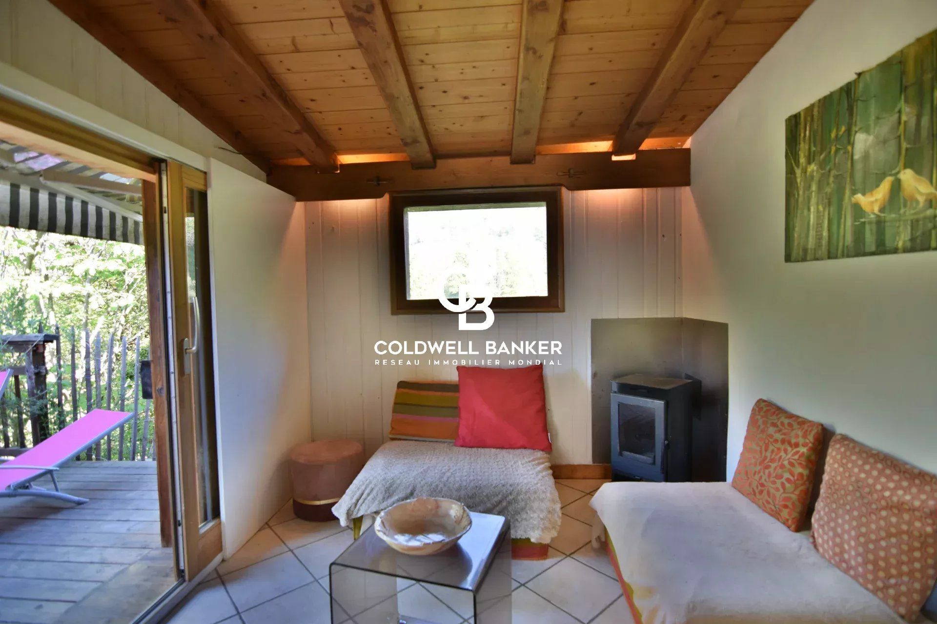 Propriété - 183 m² habitables (226 m² au total) – 6 chambres, 3 séjours avec cuisines – Servoz