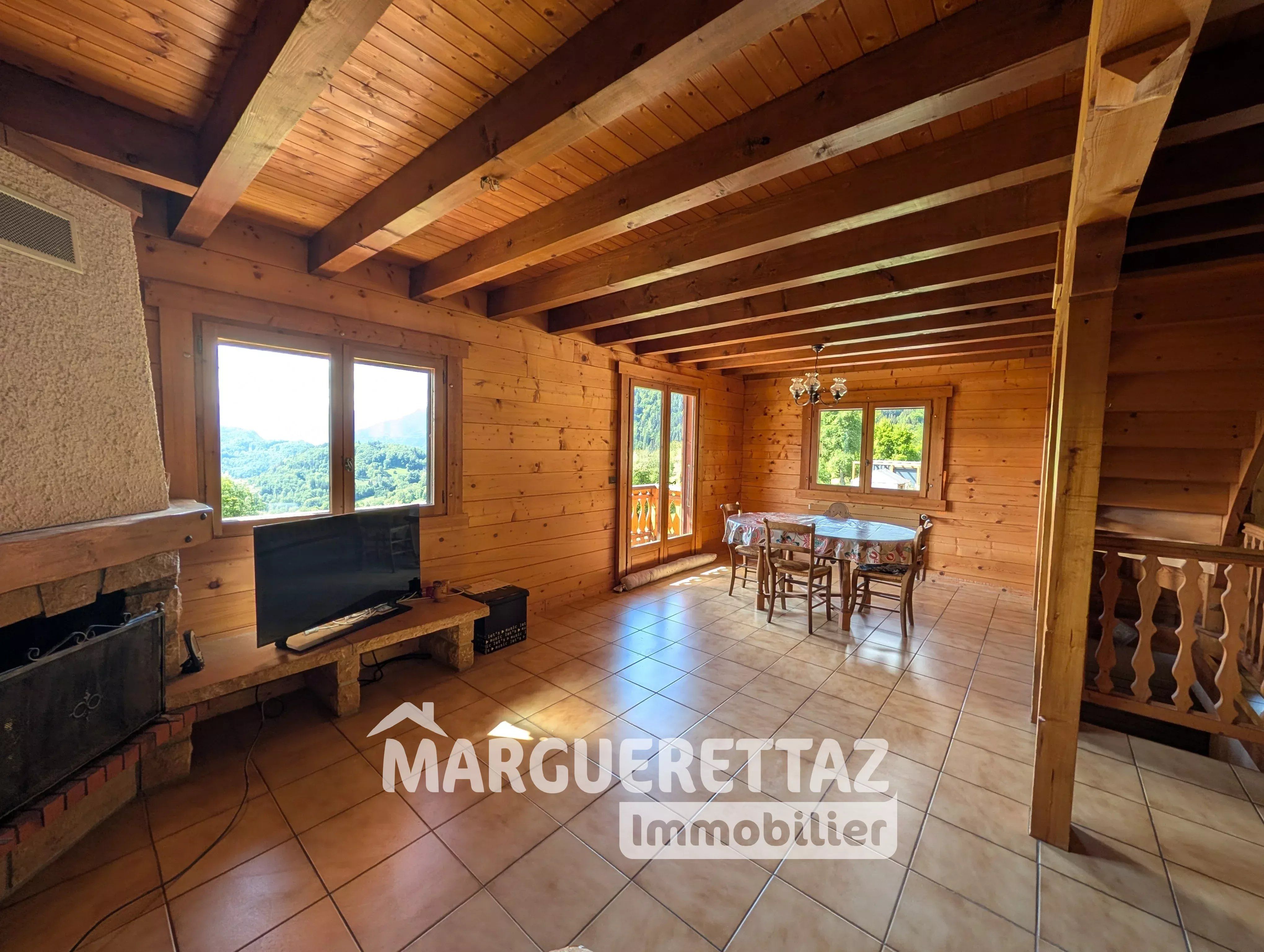 A ONNION CHALET AUTHENTIQUE FACE AU MONT-BLANC