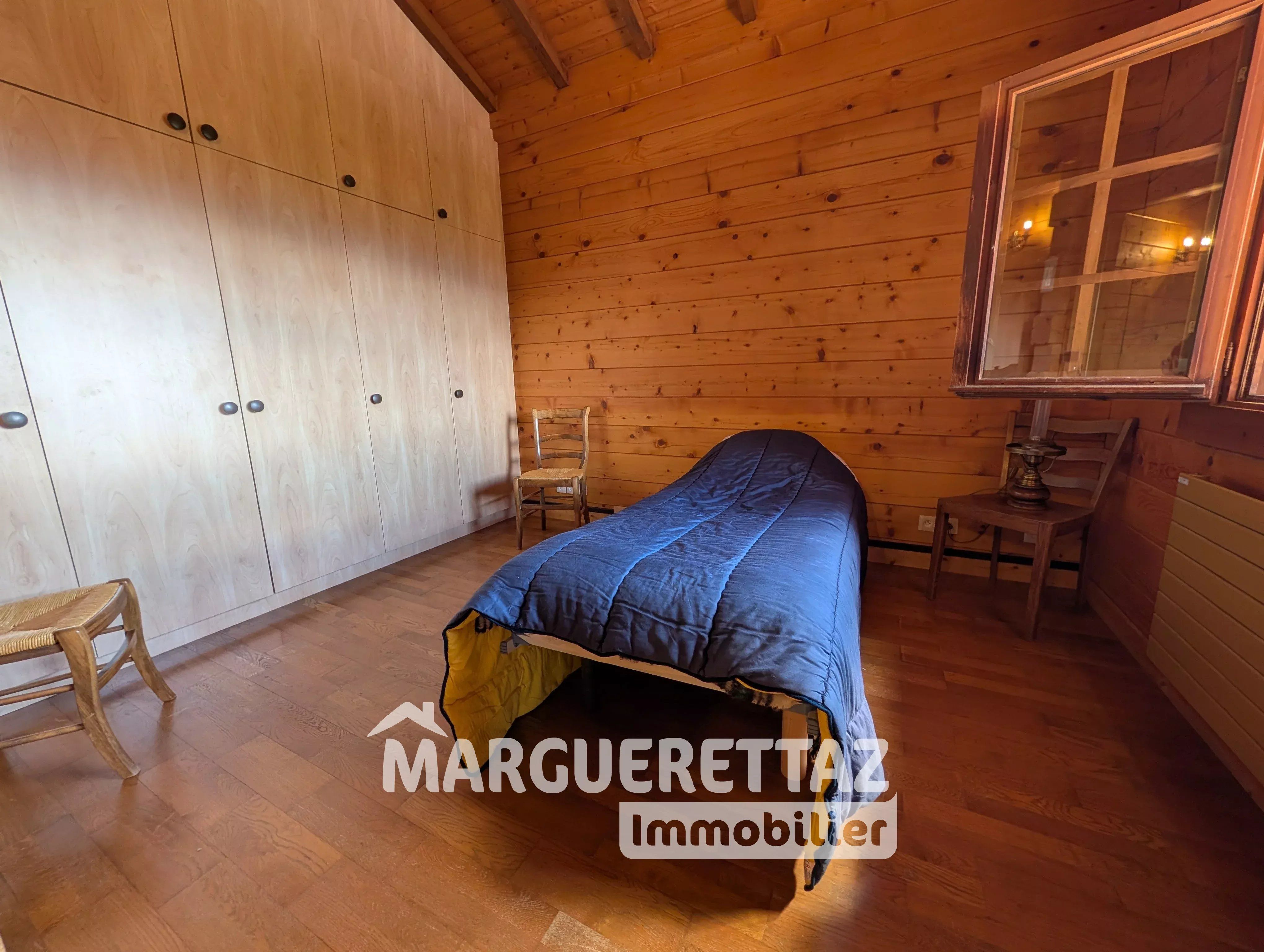A ONNION CHALET AUTHENTIQUE FACE AU MONT-BLANC