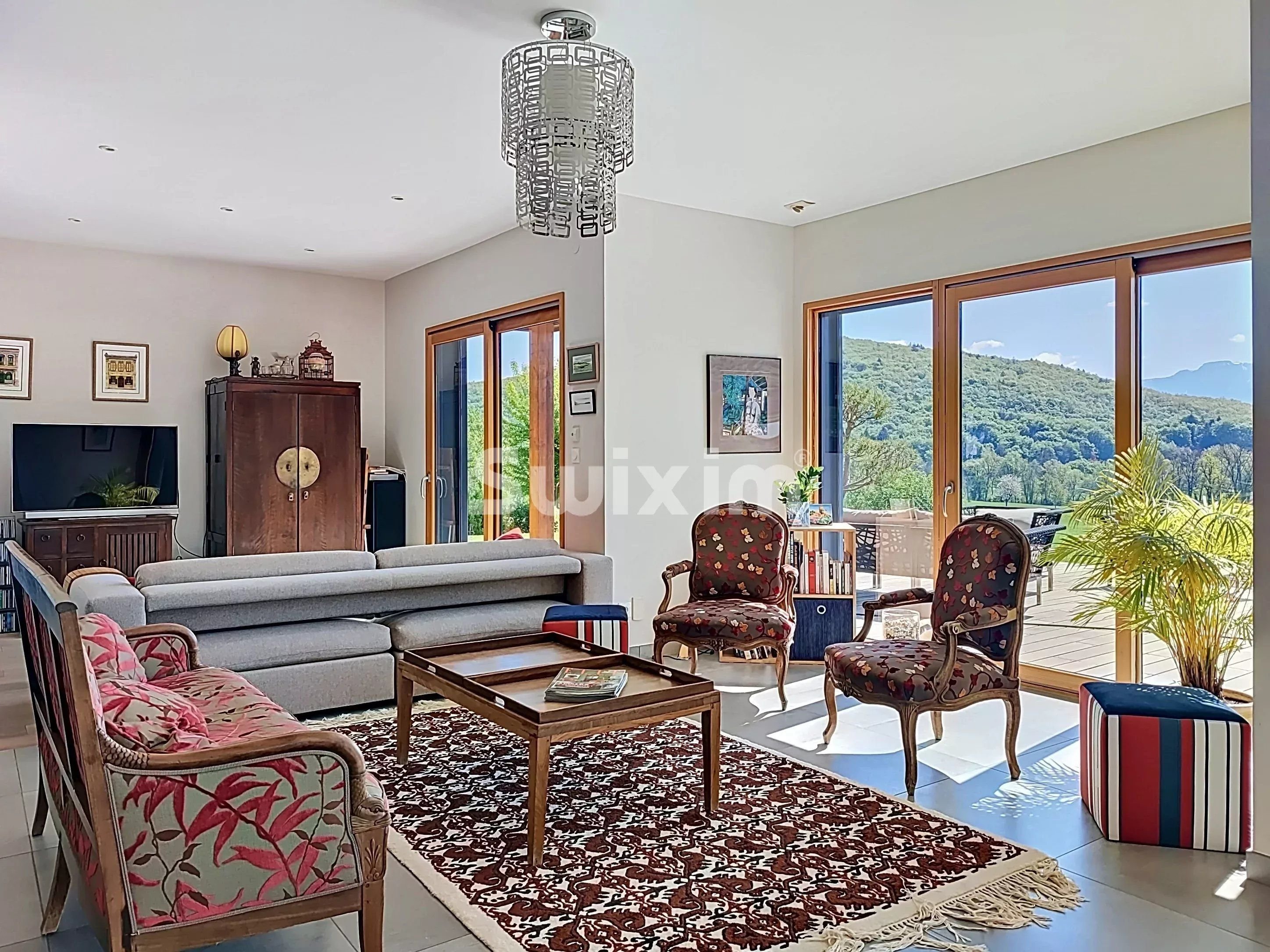 CHOISY- MAISON D’EXCEPTION AVEC VUE PANORAMIQUE