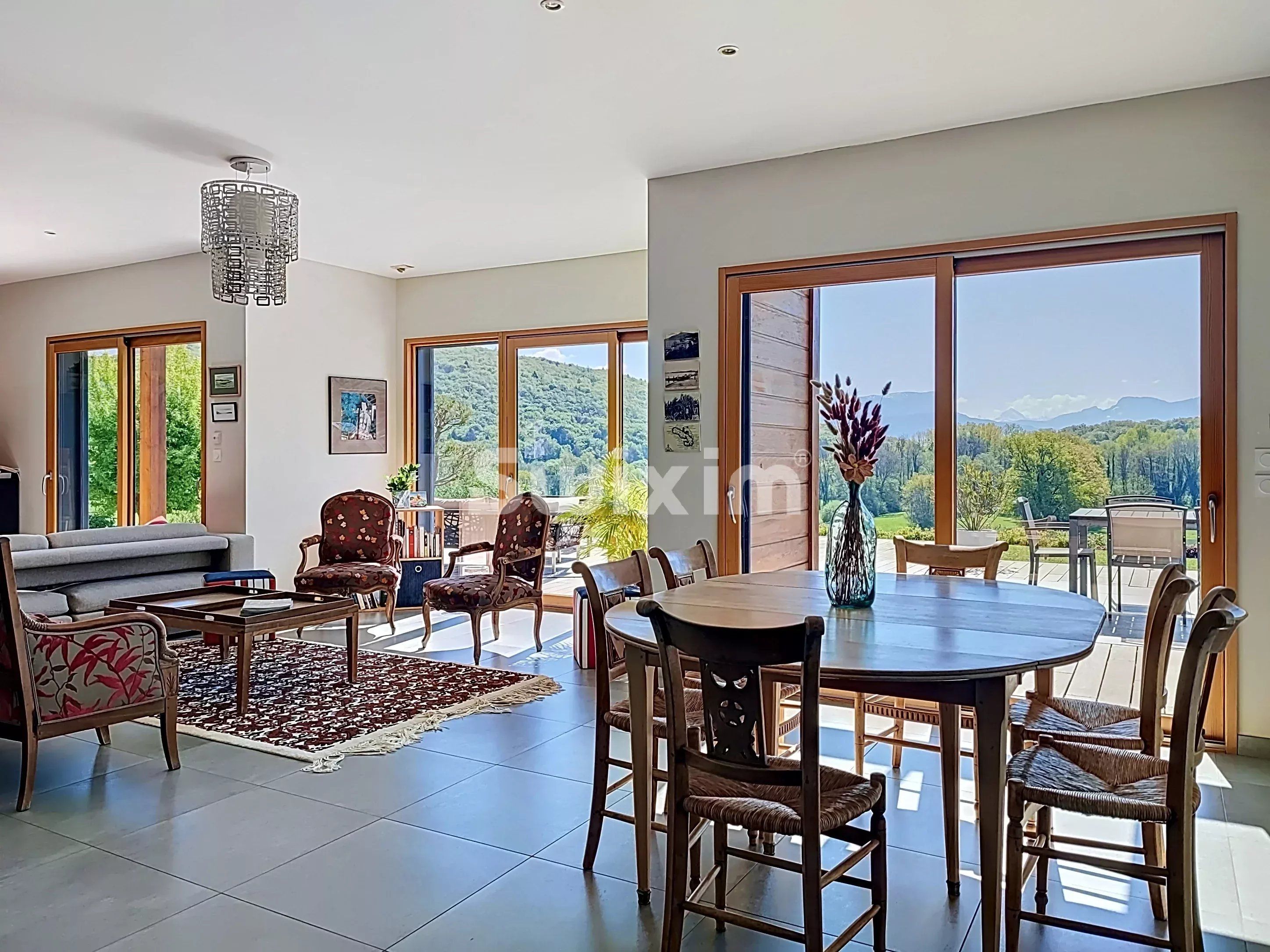 CHOISY- MAISON D’EXCEPTION AVEC VUE PANORAMIQUE