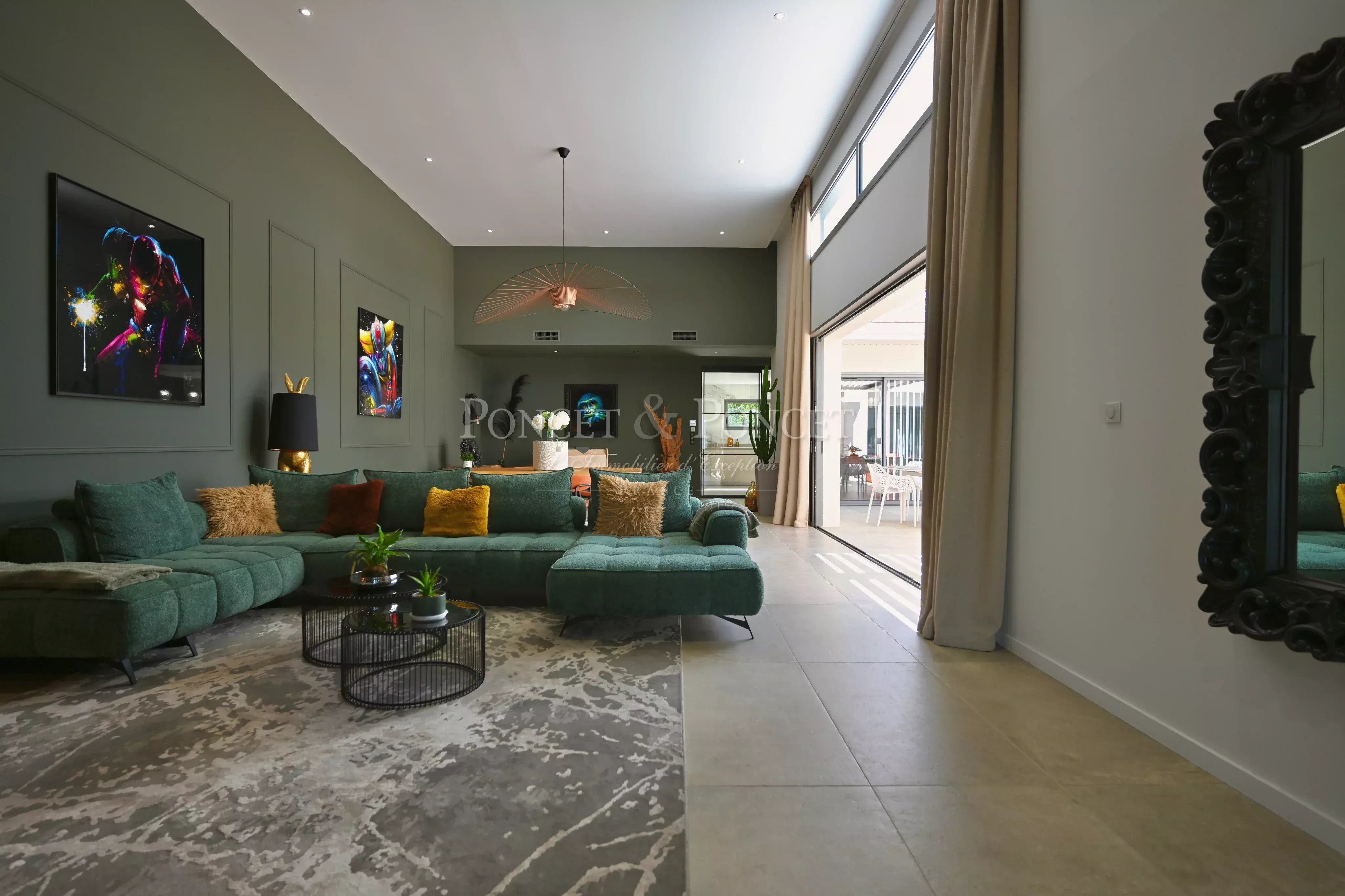 Villa contemporaine de plain-pied Pic Saint-Loup.