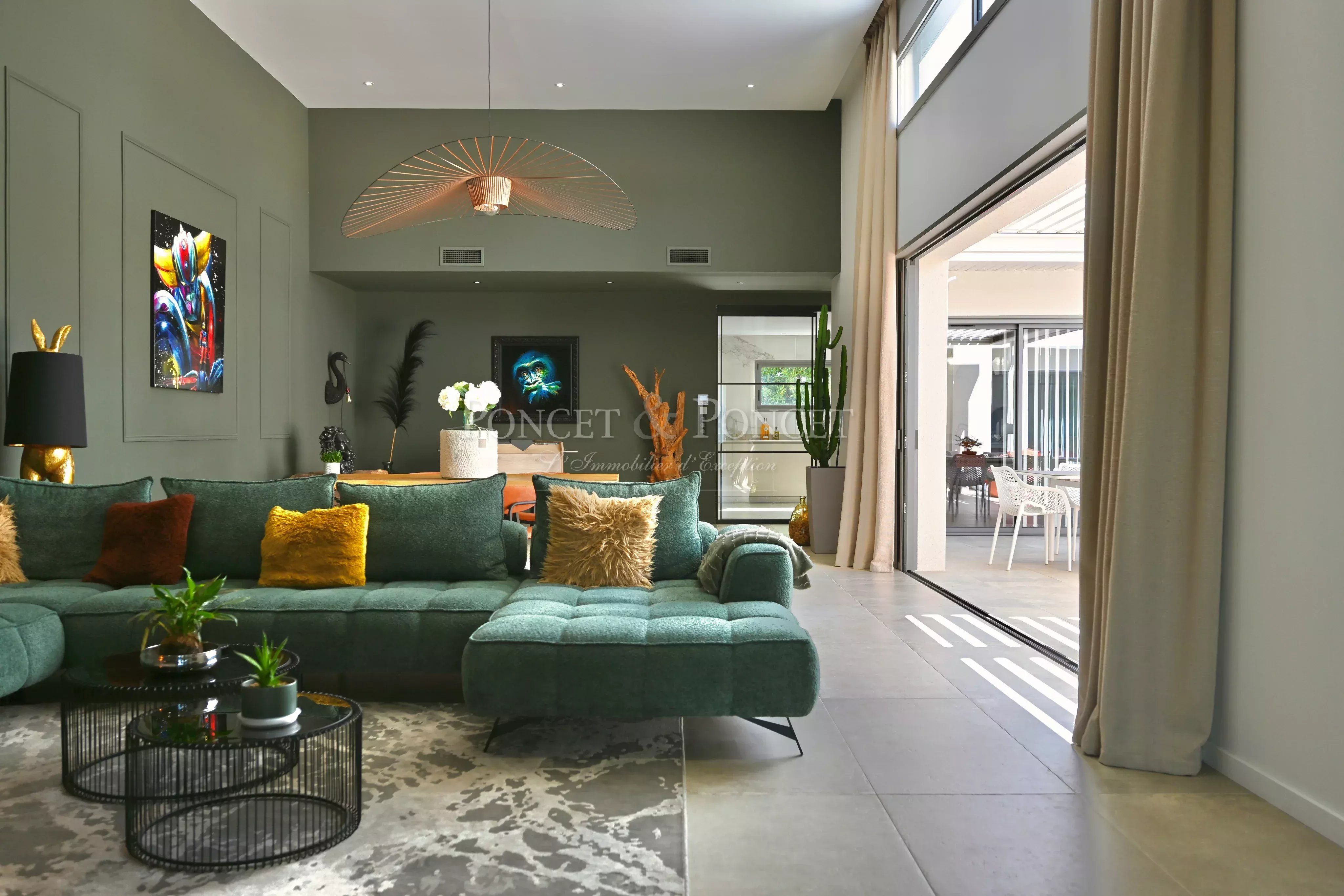 Villa contemporaine de plain-pied Pic Saint-Loup.