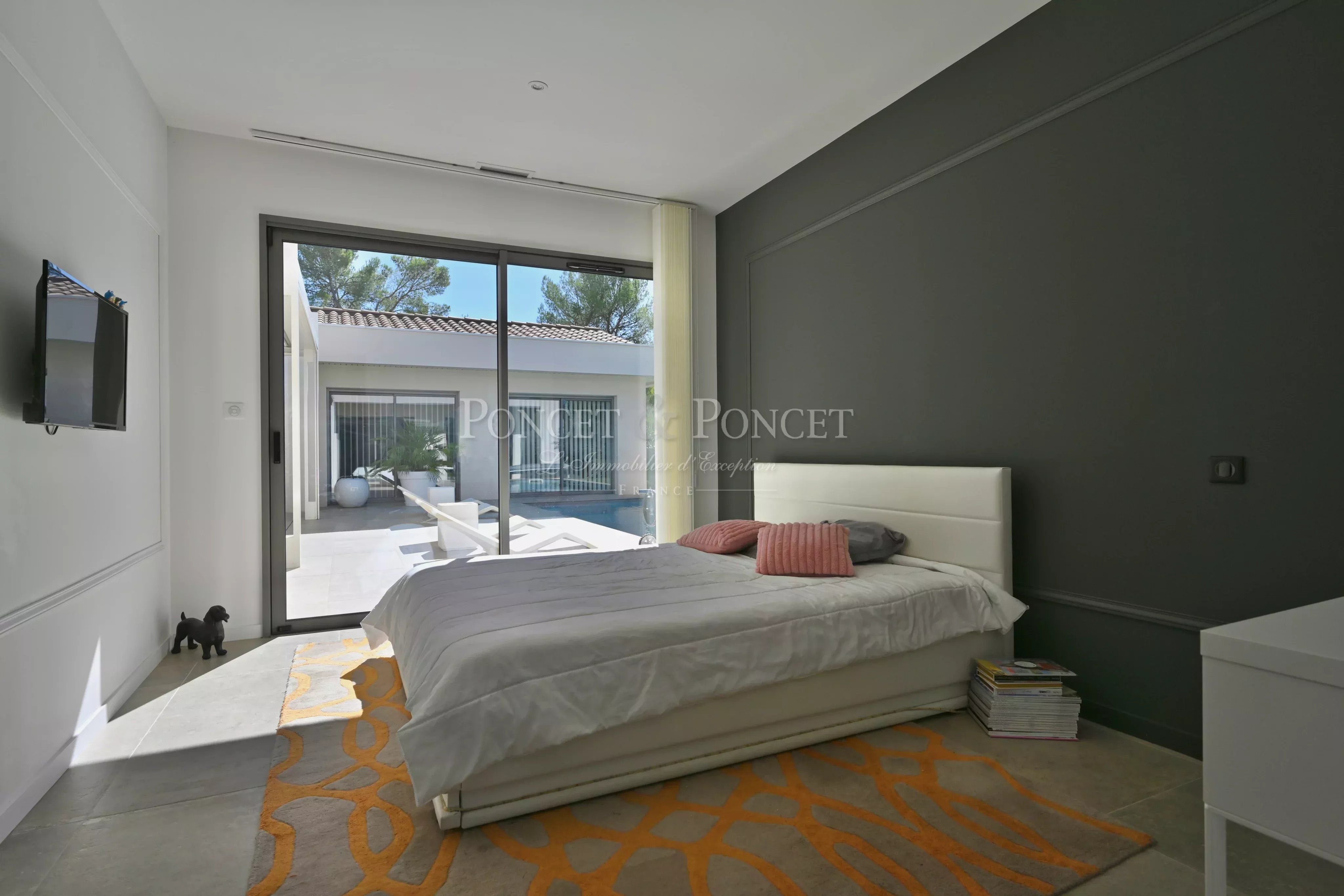 Villa contemporaine de plain-pied Pic Saint-Loup.