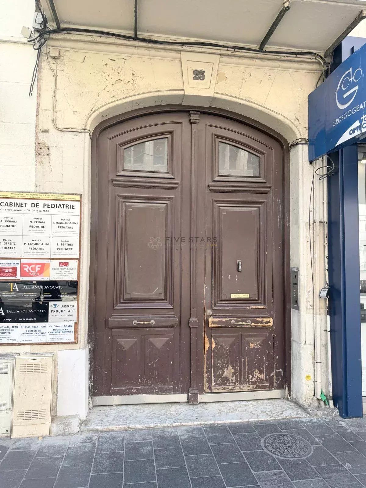 NICE CENTRE – AVENUE JEAN MÉDECIN - Opportunité rare – Local professionnel / commercial de 202 m²