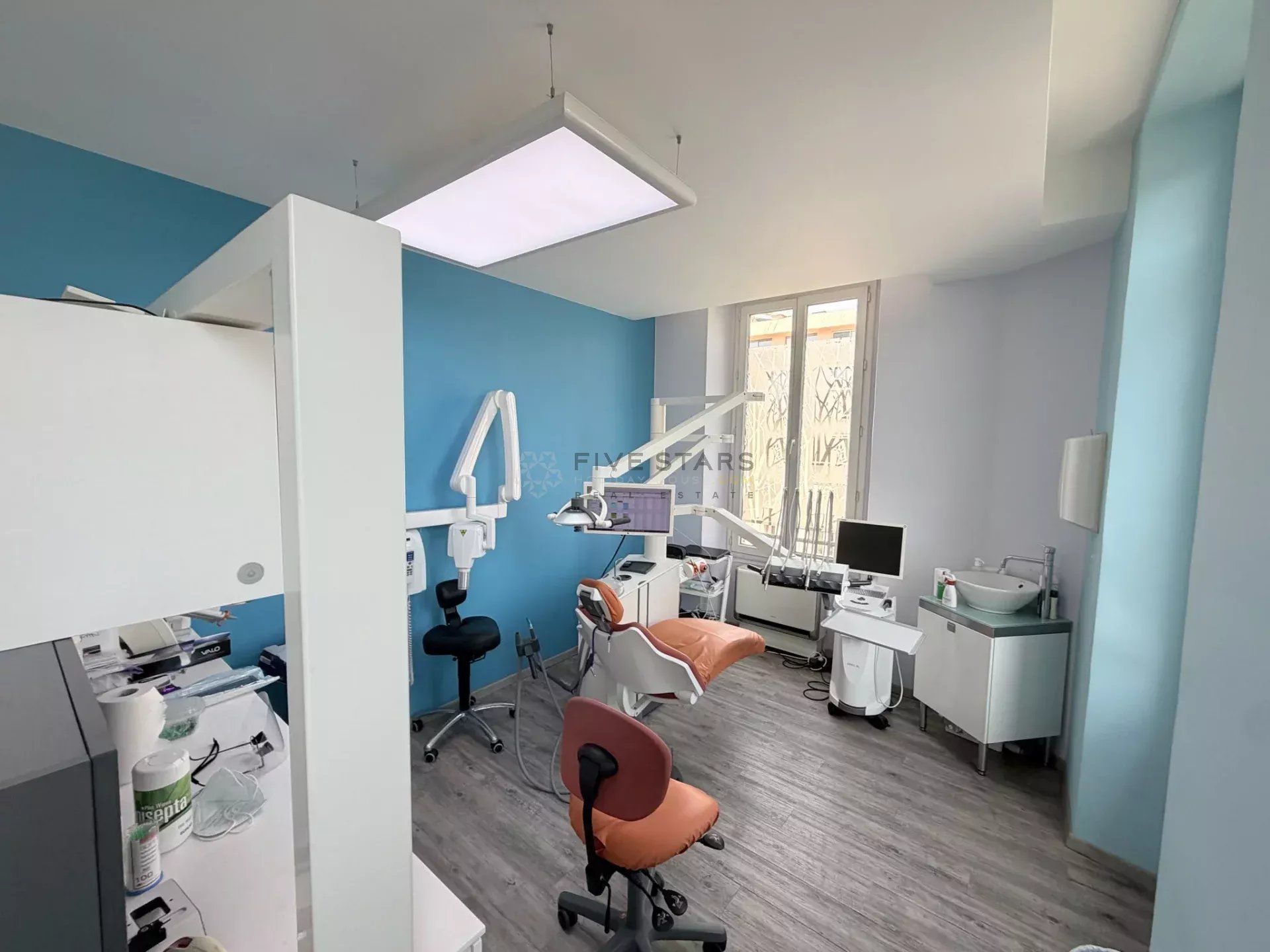 NICE CENTRE – AVENUE JEAN MÉDECIN - Opportunité rare – Local professionnel / commercial de 202 m²