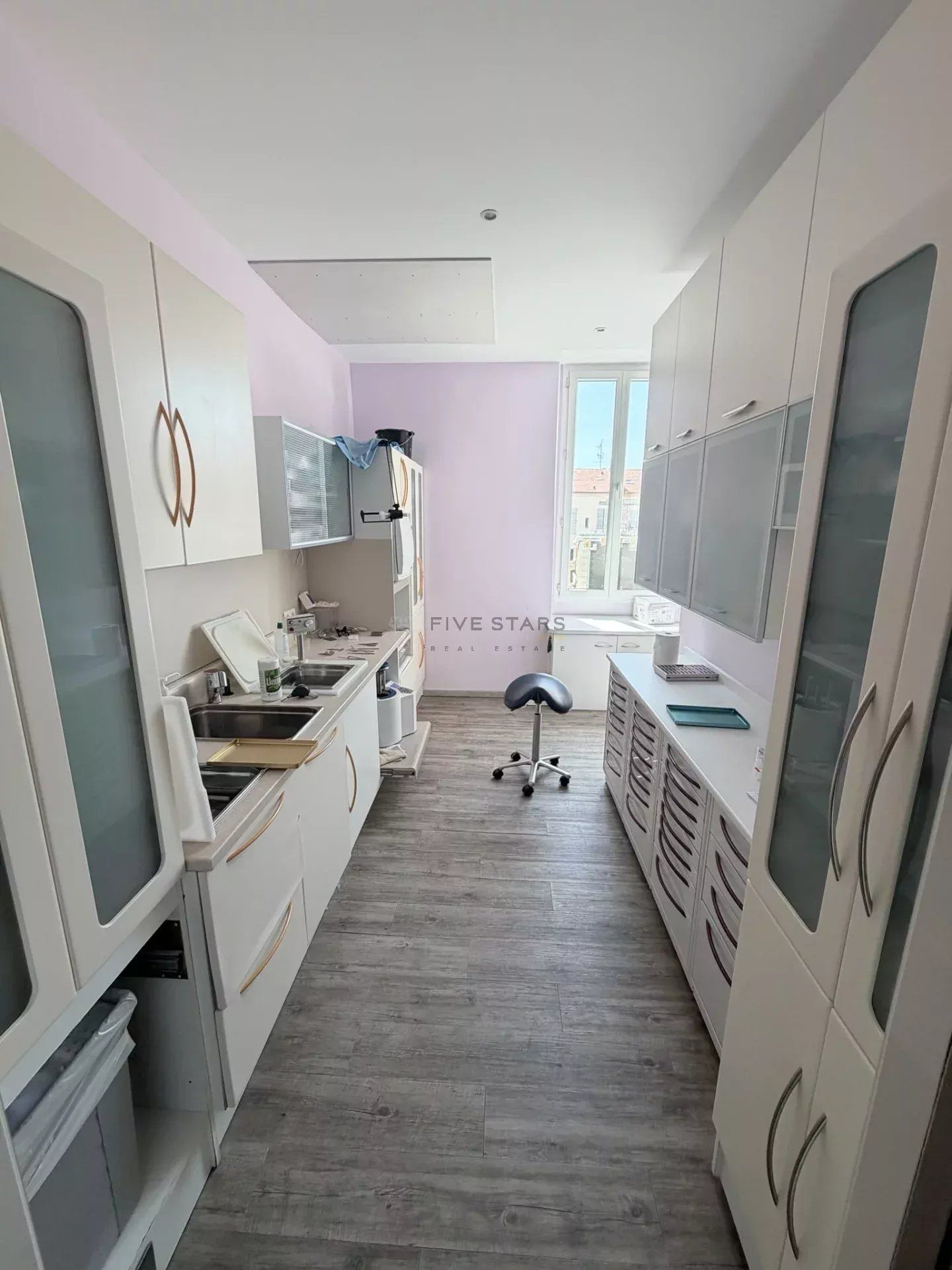 NICE CENTRE – AVENUE JEAN MÉDECIN - Opportunité rare – Local professionnel / commercial de 202 m²