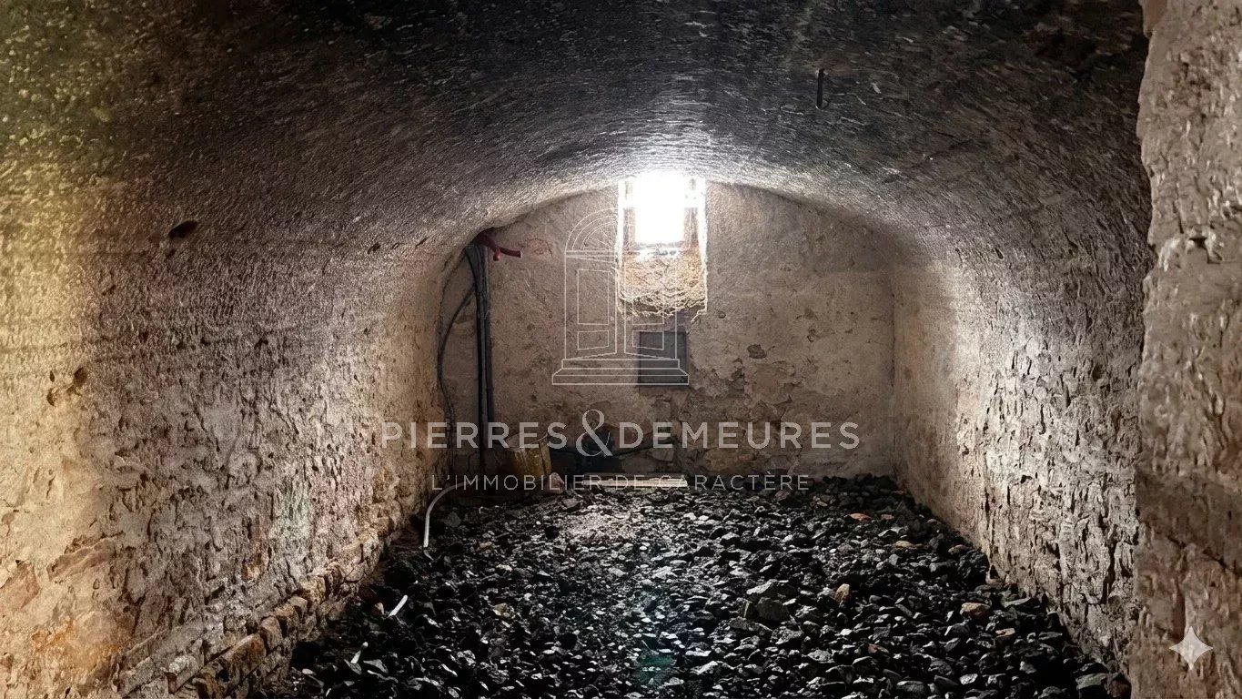 FERMETTE RENOVEE AVEC DEPENDANCES ET PARC OMBRAGE
