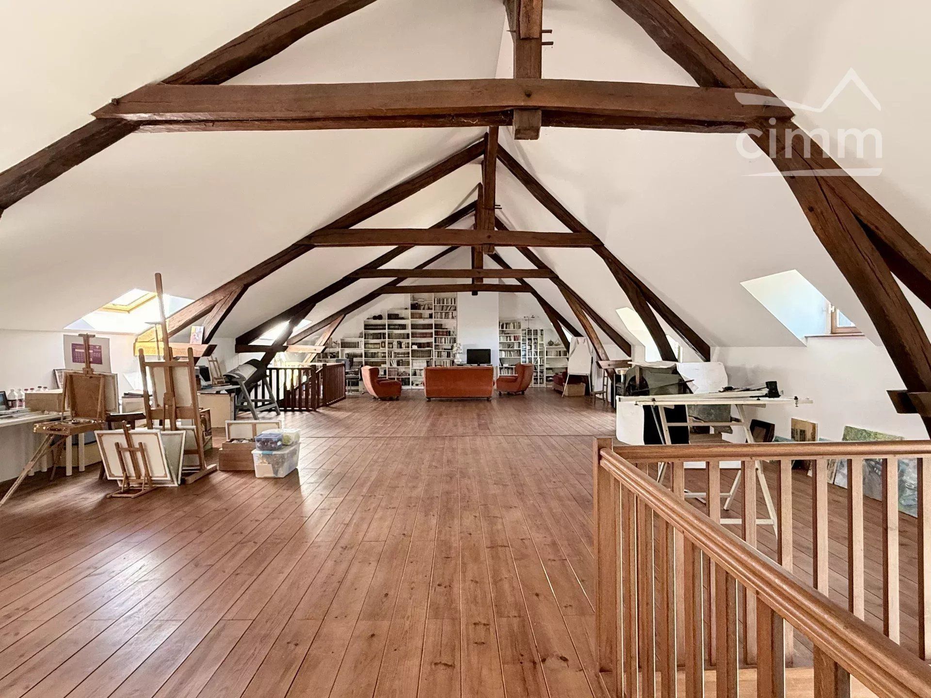 Longère rénovée – 3 salons, 2 suites parentales + 4 chambres terrain, 6 000 m²