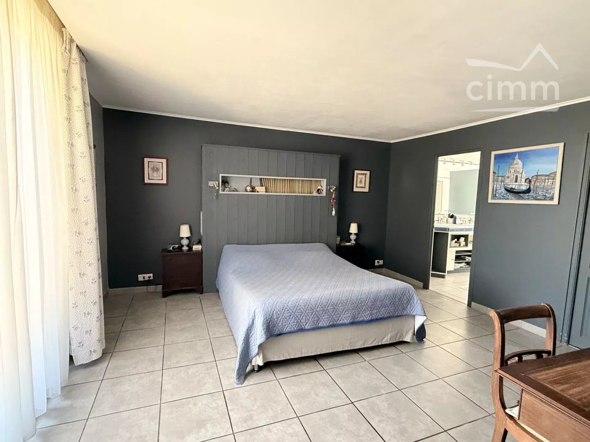 Longère rénovée – 3 salons, 2 suites parentales + 4 chambres terrain, 6 000 m²