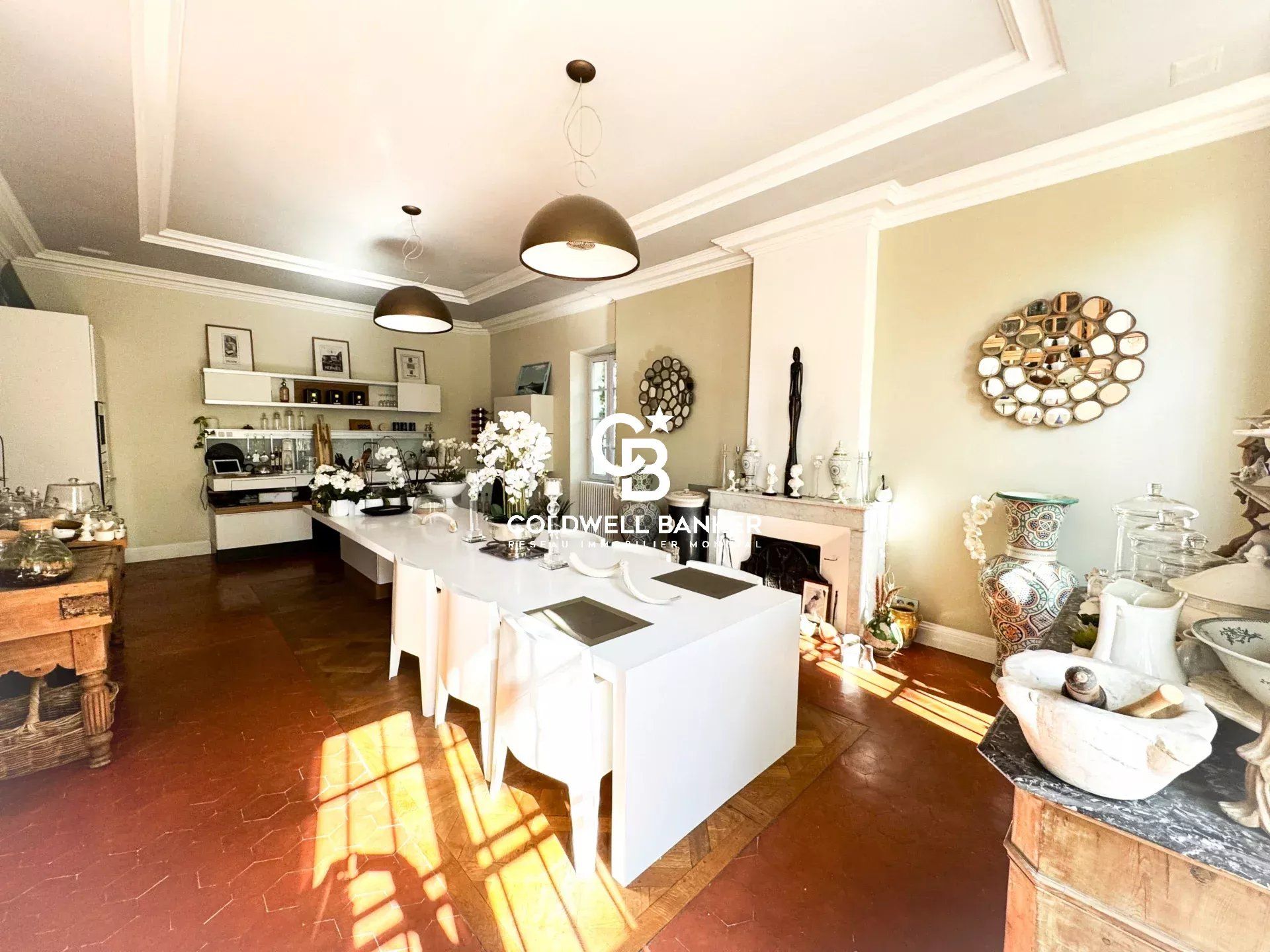 Bastide avec 2 appartements T4 indépendants à 5 min de la mer - 83260 La Crau