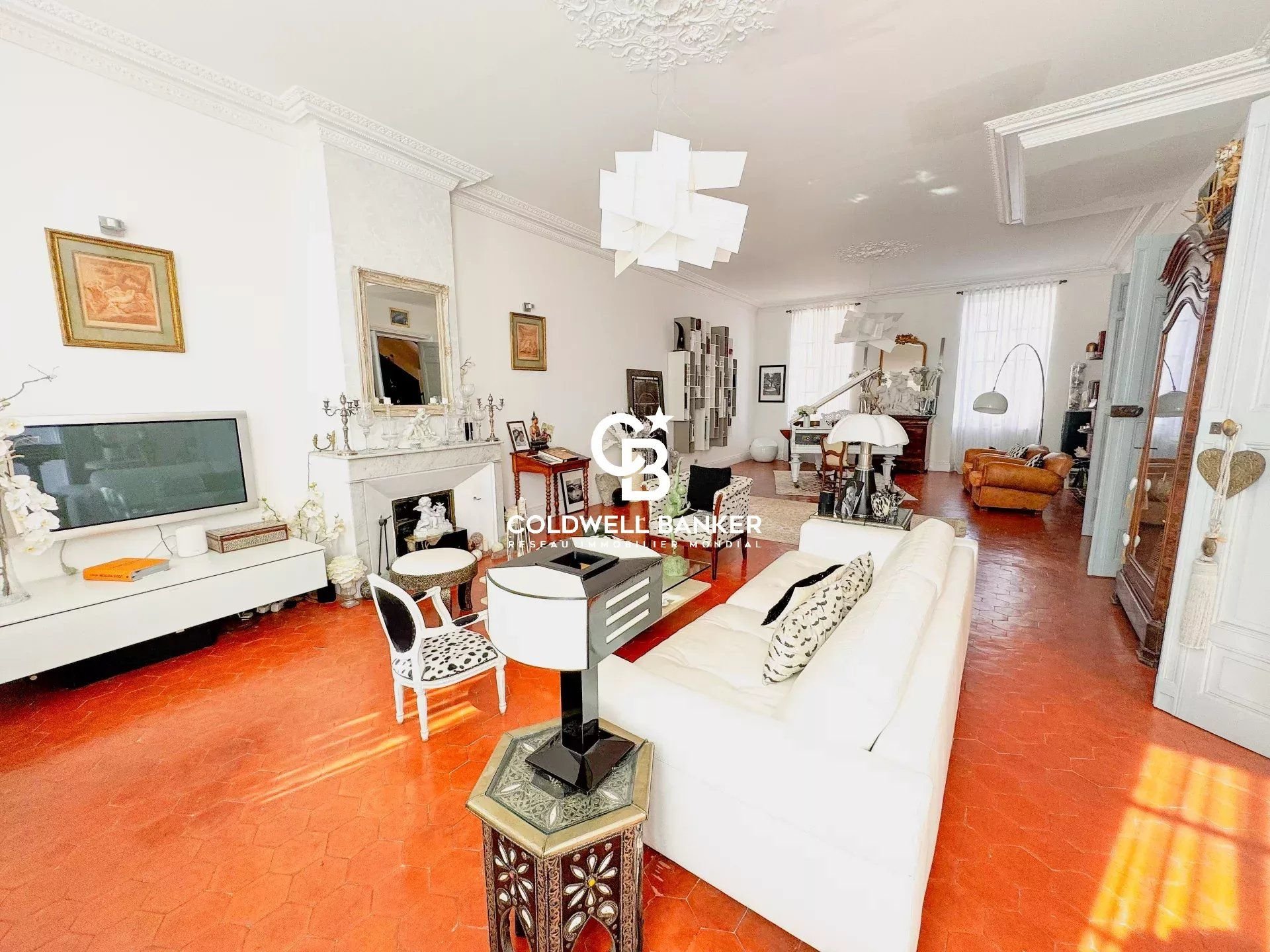 Bastide avec 2 appartements T4 indépendants à 5 min de la mer - 83260 La Crau