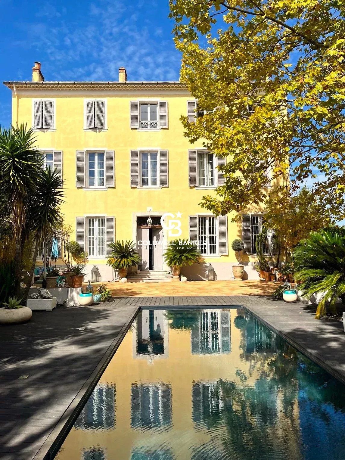 Bastide avec 2 appartements T4 indépendants à 5 min de la mer - 83260 La Crau