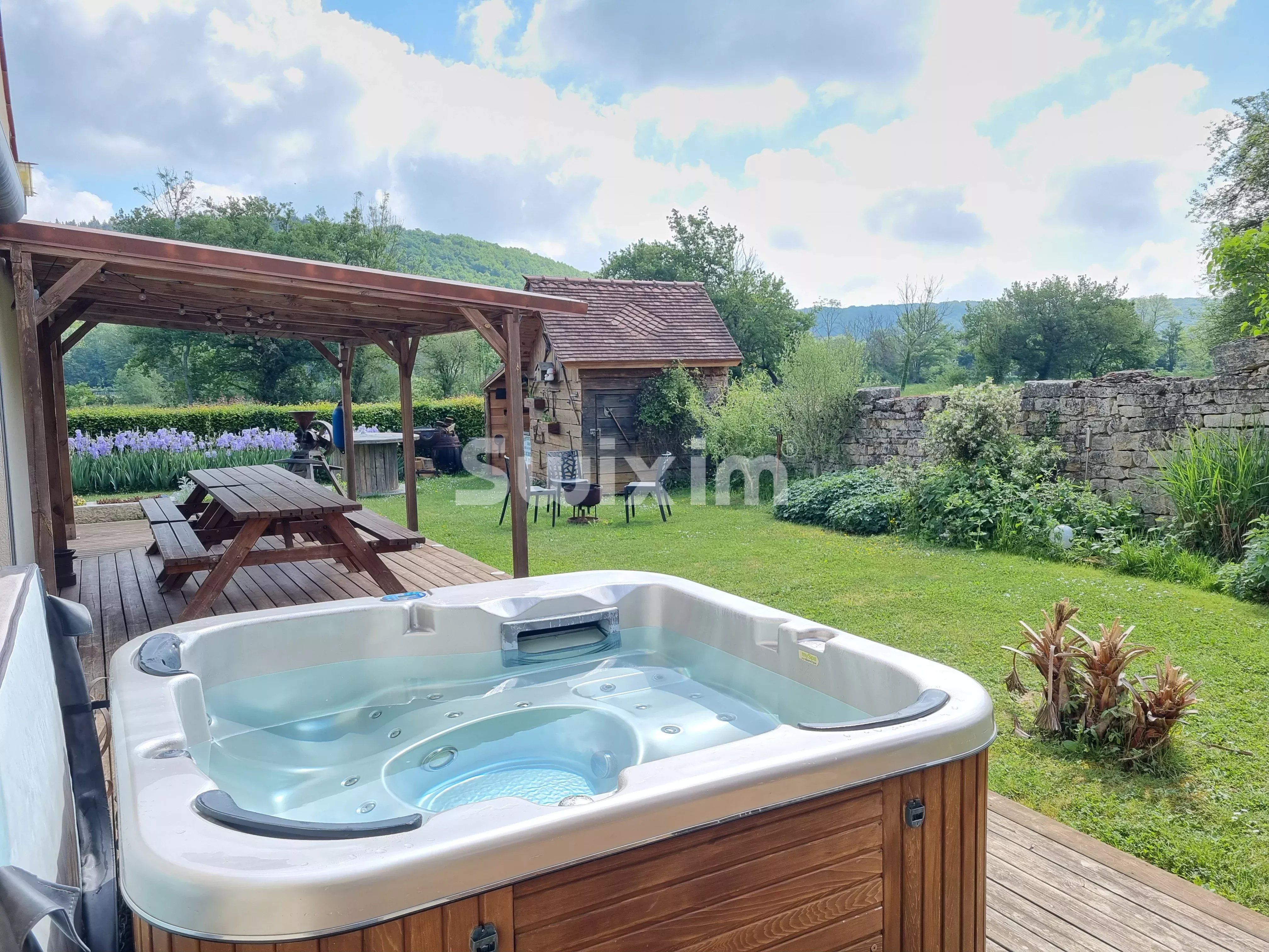 Propriété de charme au bord du Canal à 5 min de Clamecy