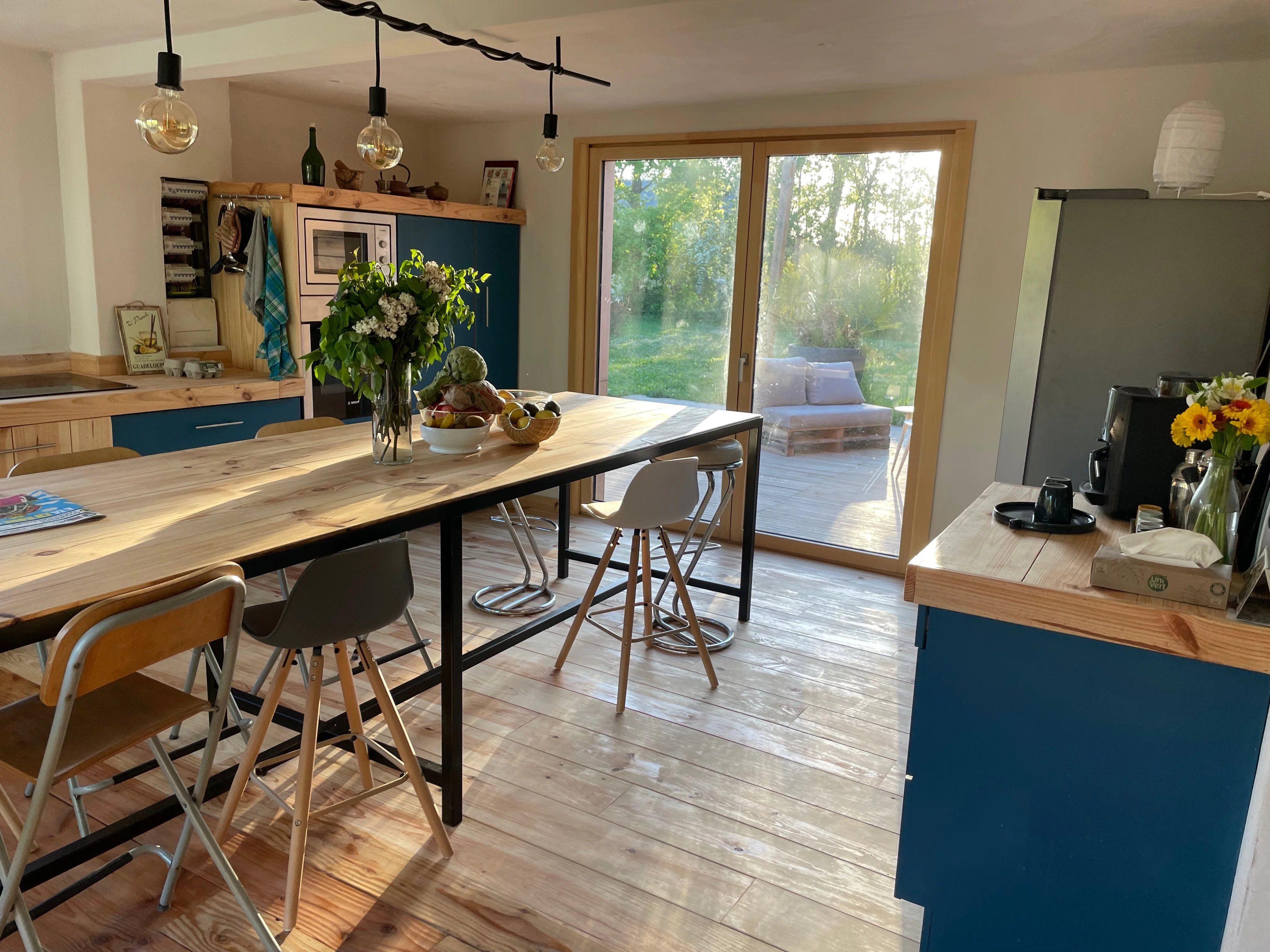 Propriété équestre – Habitation contemporaine, écuries et revenus locatifs