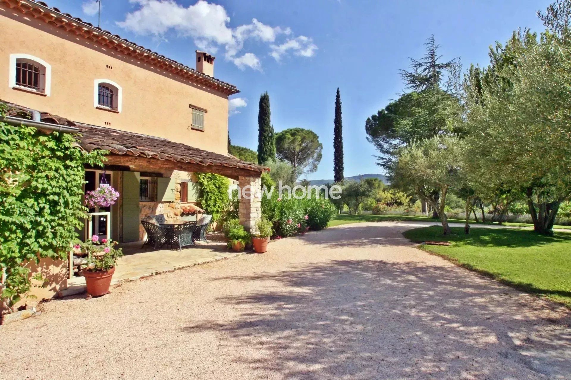 Un domaine provençal d’exception où luxe, authenticité et intimité se rencontrent