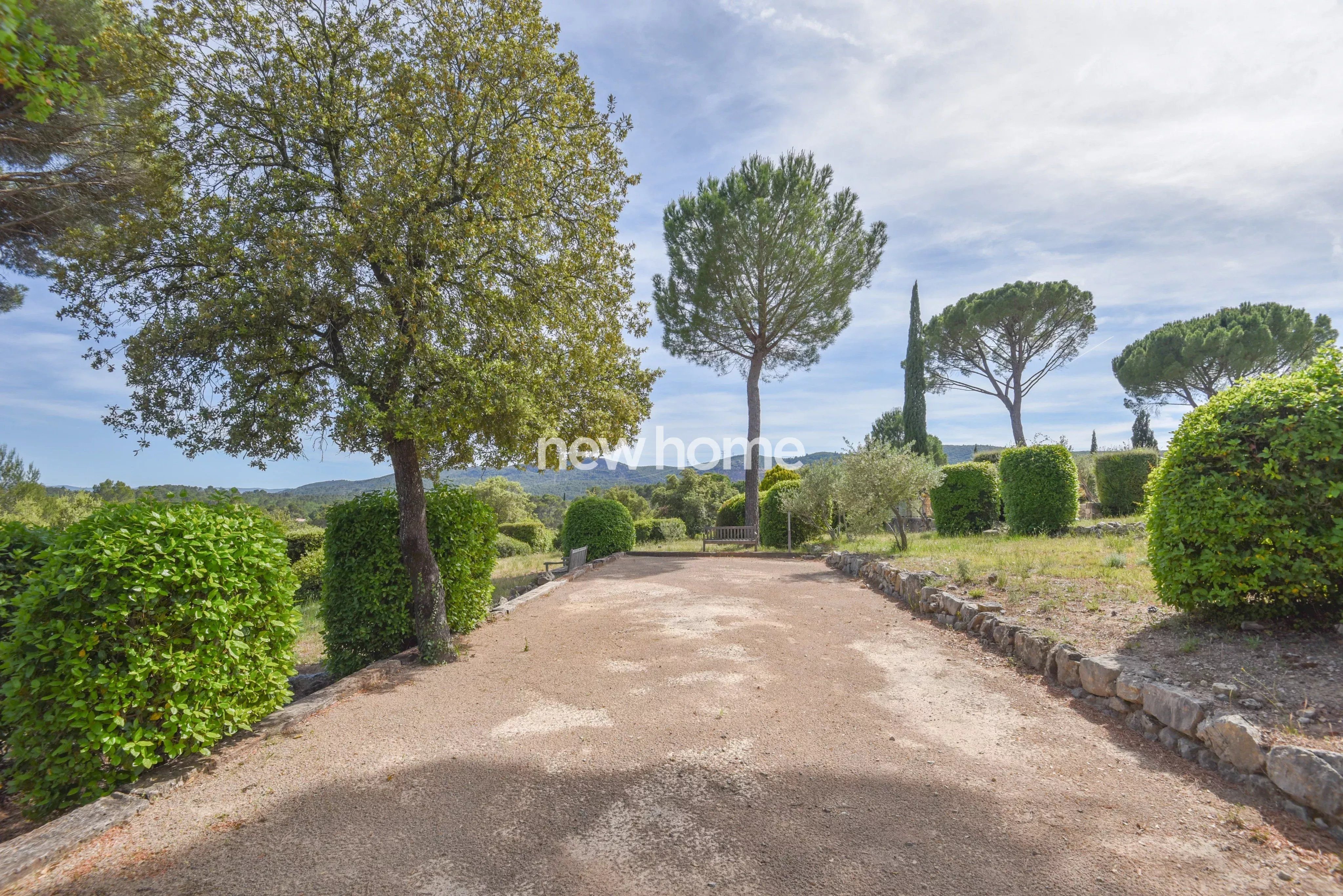 Un domaine provençal d’exception où luxe, authenticité et intimité se rencontrent