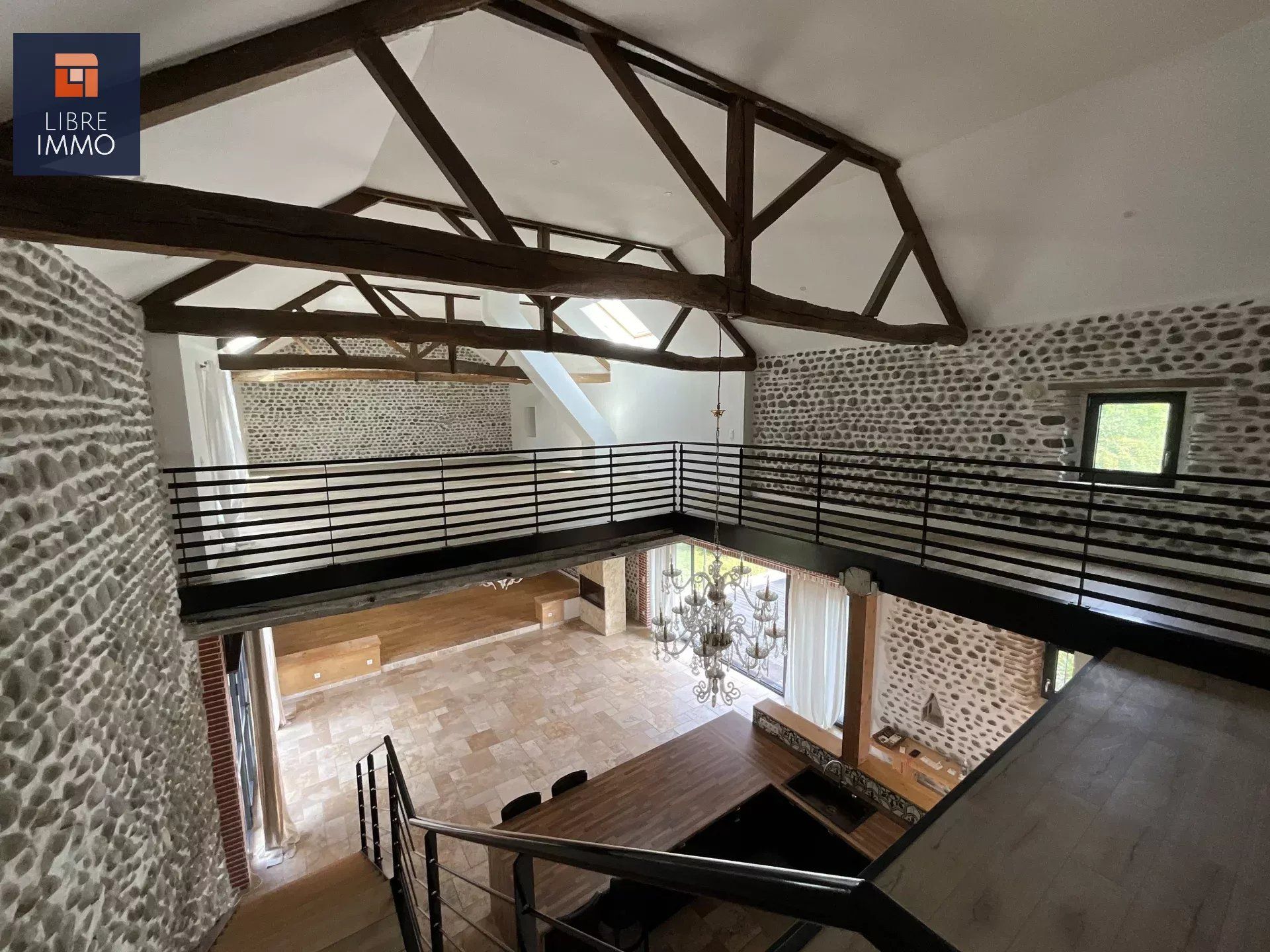 À VENDRE, Belle propriété de caractère de 402 m²