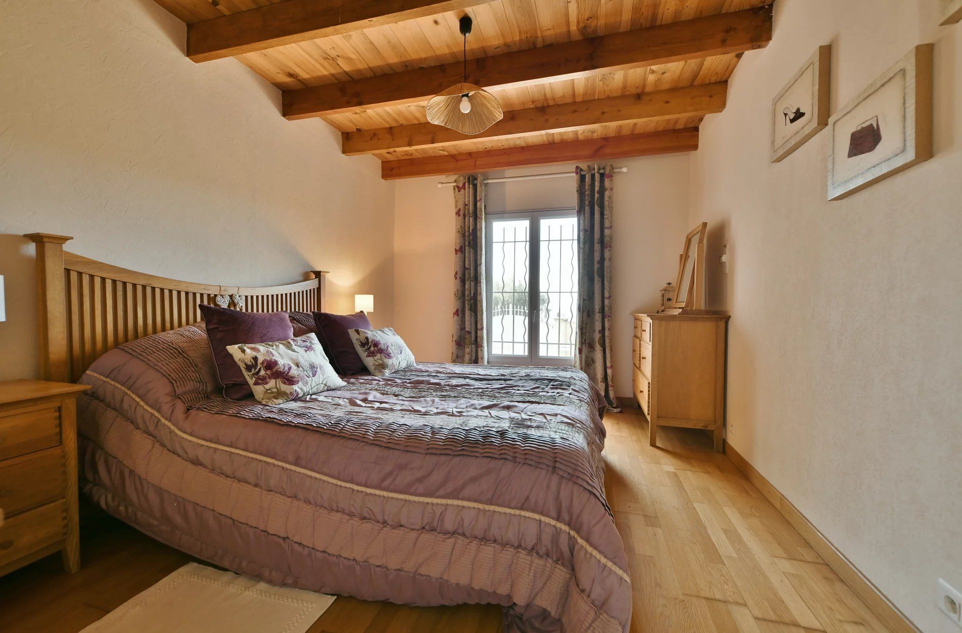 Charmante maison péridionale de 164 m² avec surpebe jardin et piscine