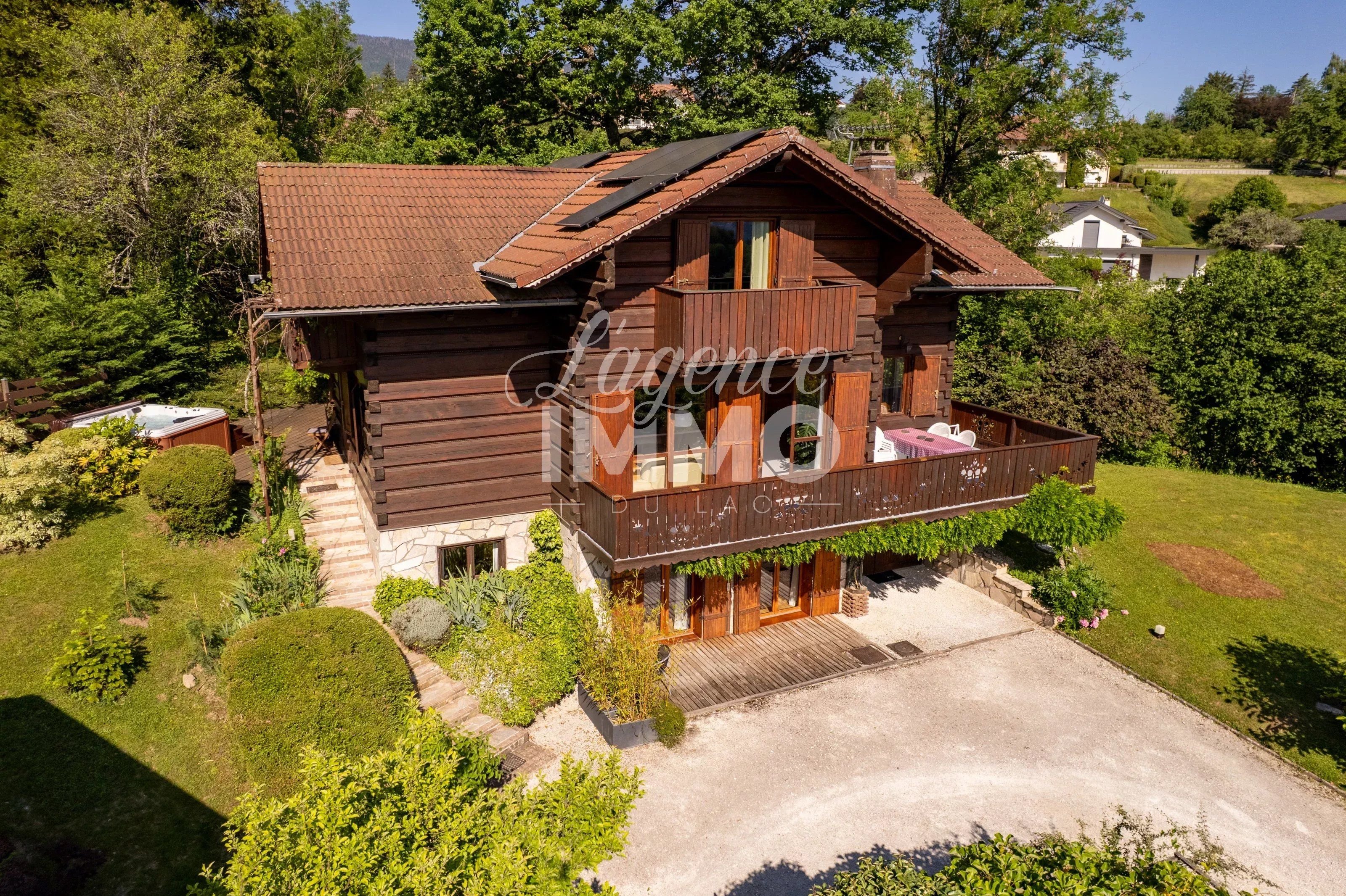 Chalet avec vue lac à St-Jorioz + T2 indépendant