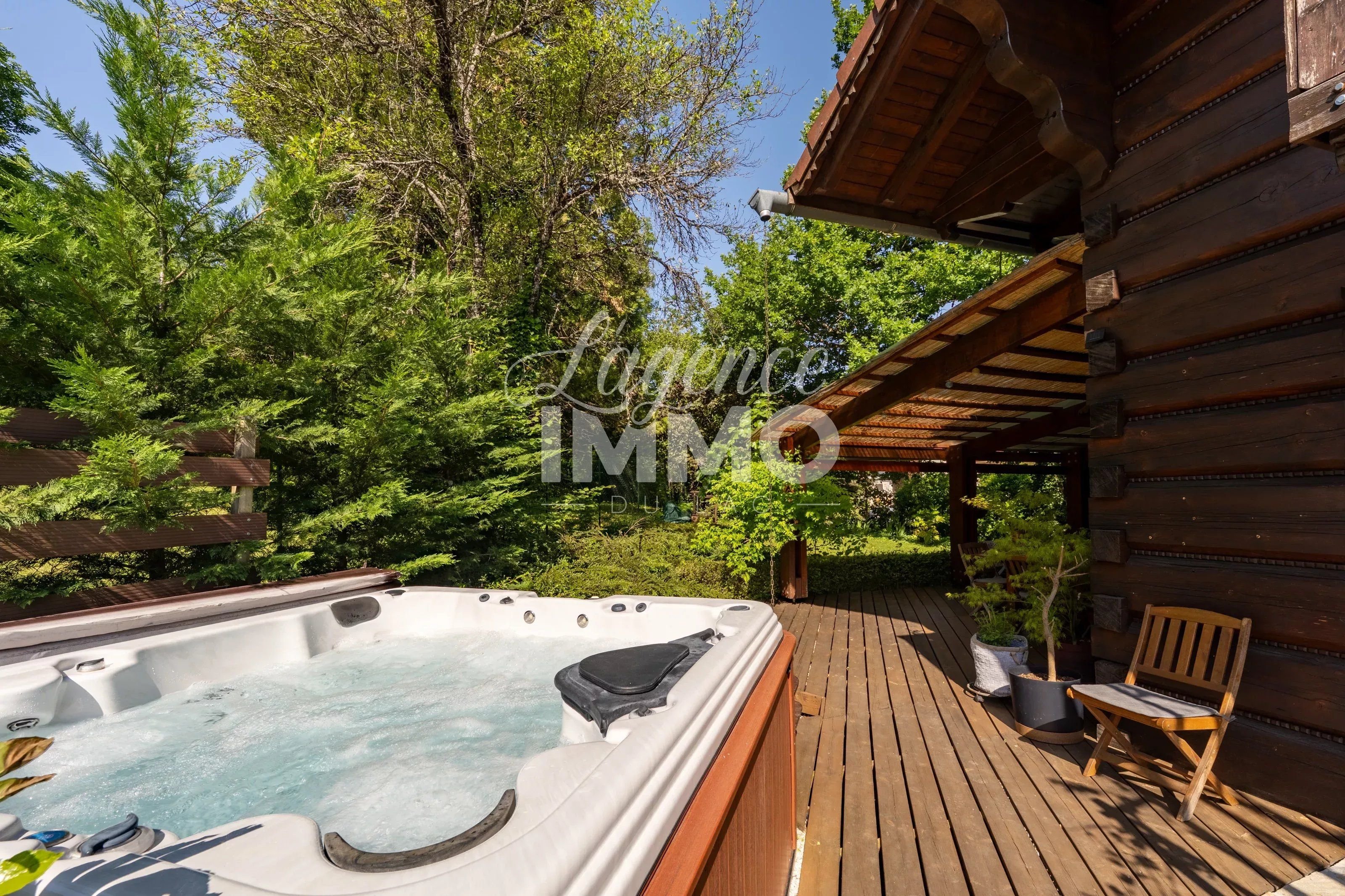 Chalet avec vue lac à St-Jorioz + T2 indépendant