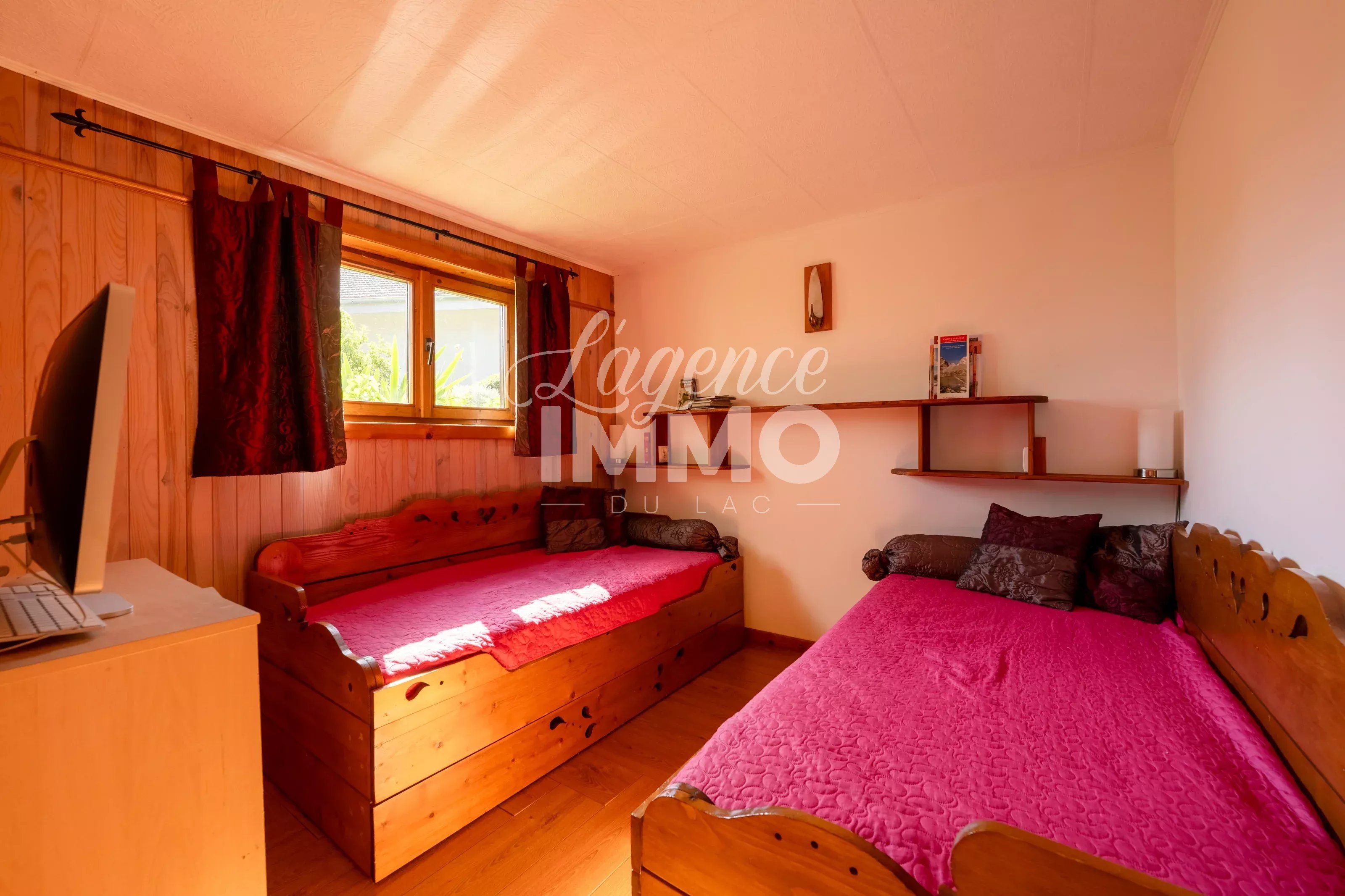 Chalet avec vue lac à St-Jorioz + T2 indépendant