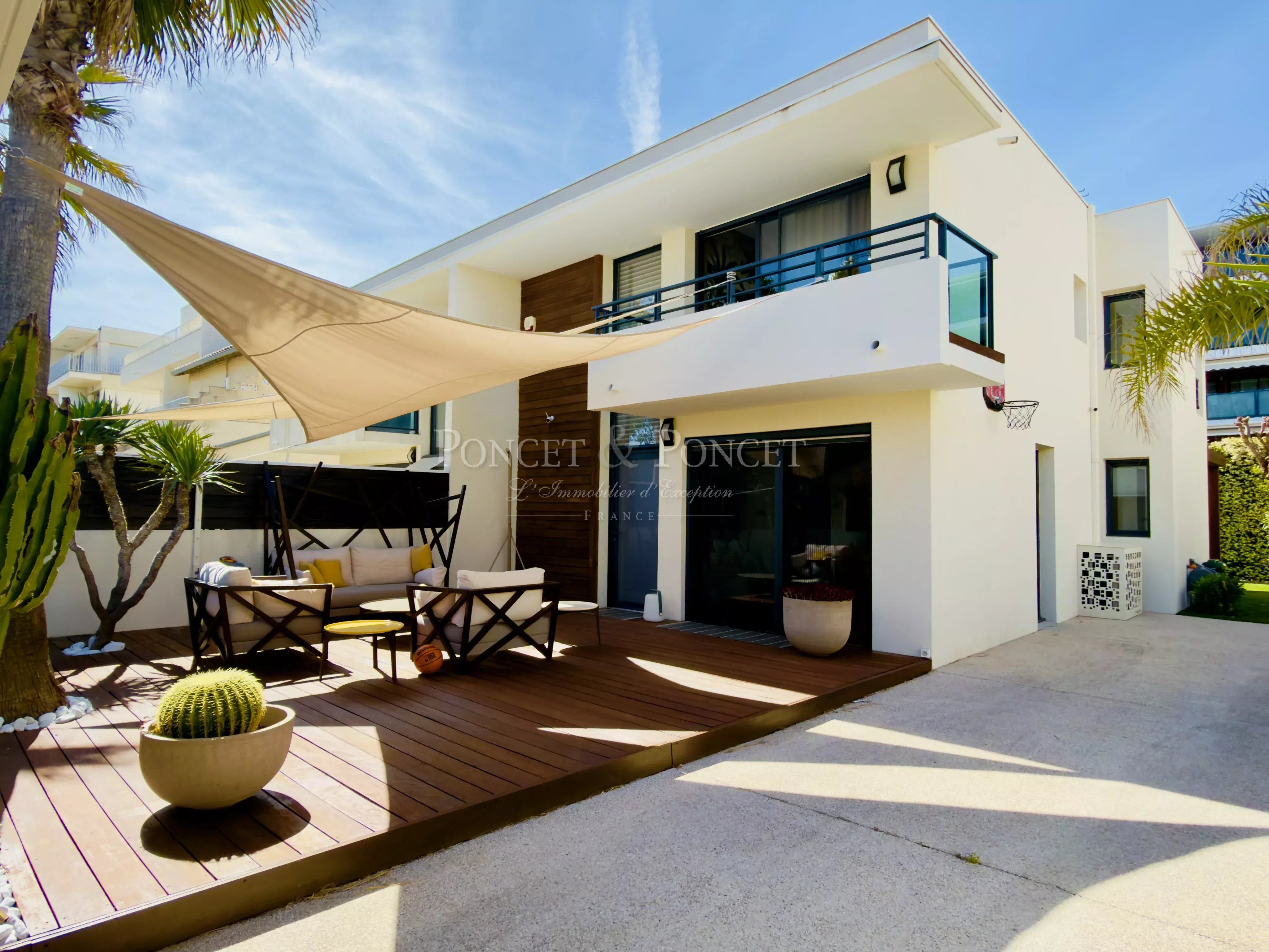 Carnon Place, villa moderne