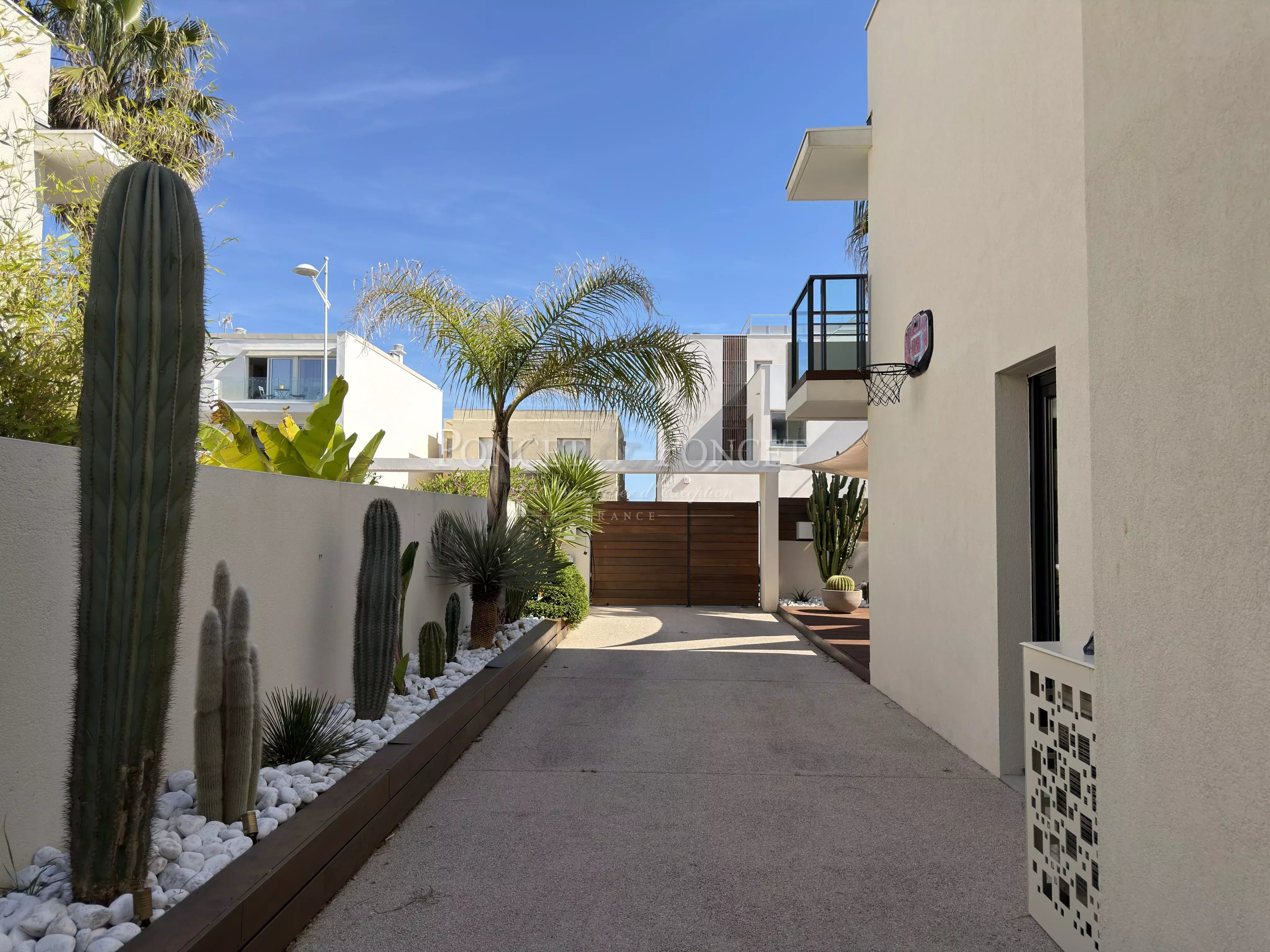 Carnon Place, villa moderne