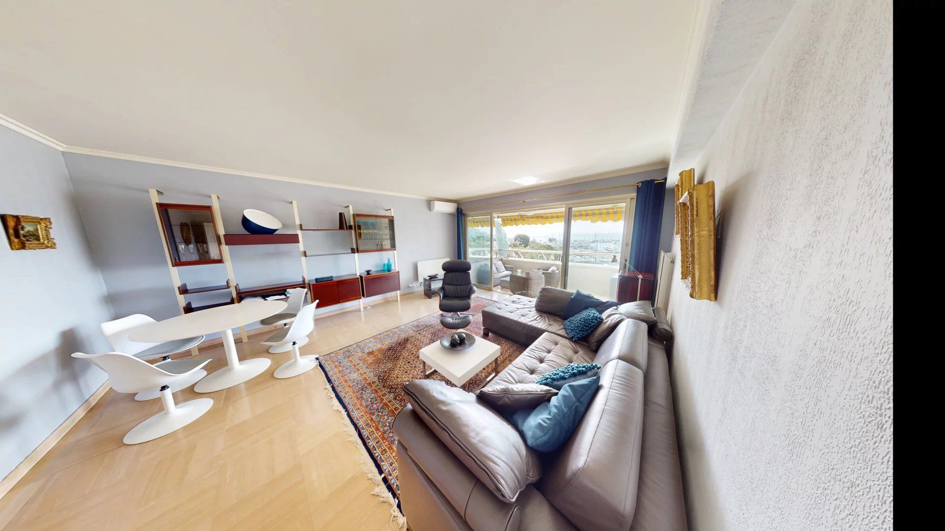 APPARTEMENT 3 PIECES de 68 m² à MARINA BAIE DES ANGES