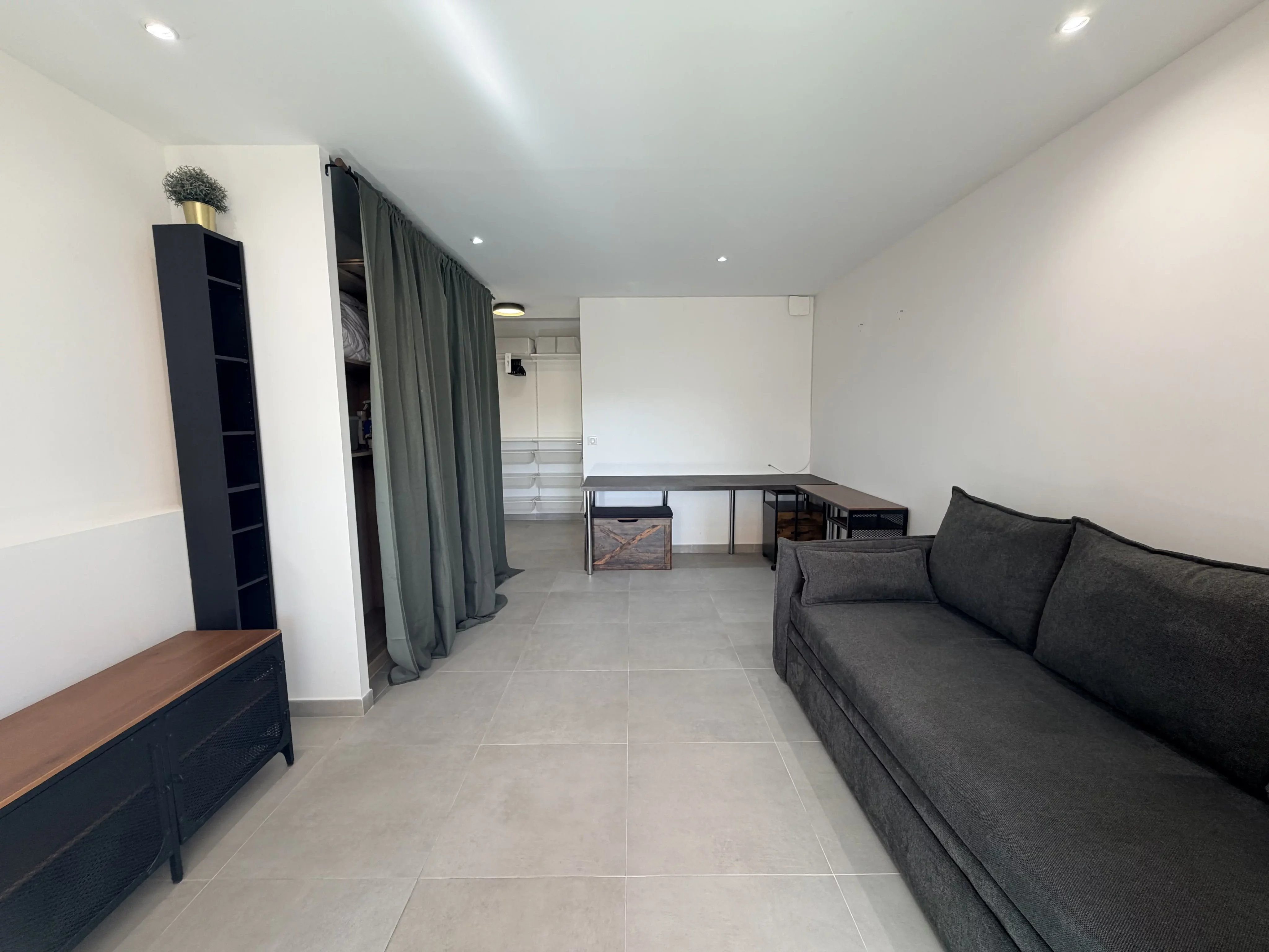 Location studio meublé avec vue mer , La Ciotat