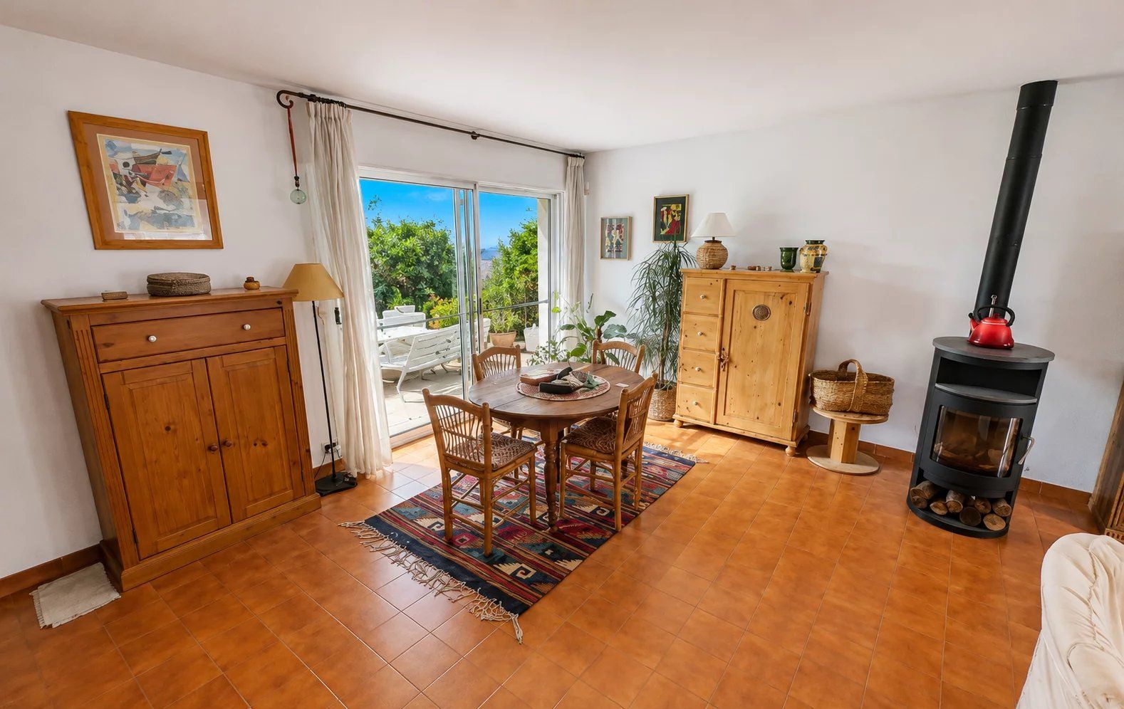 Nîmes, Jean Jaurès/Henri Revoil neighborhood, townhouse, 3 bedrooms, 110m2, garage and parking