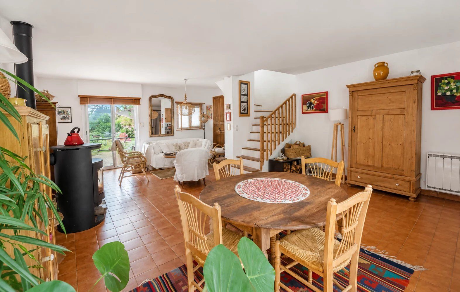 Nîmes, Jean Jaurès/Henri Revoil neighborhood, townhouse, 3 bedrooms, 110m2, garage and parking
