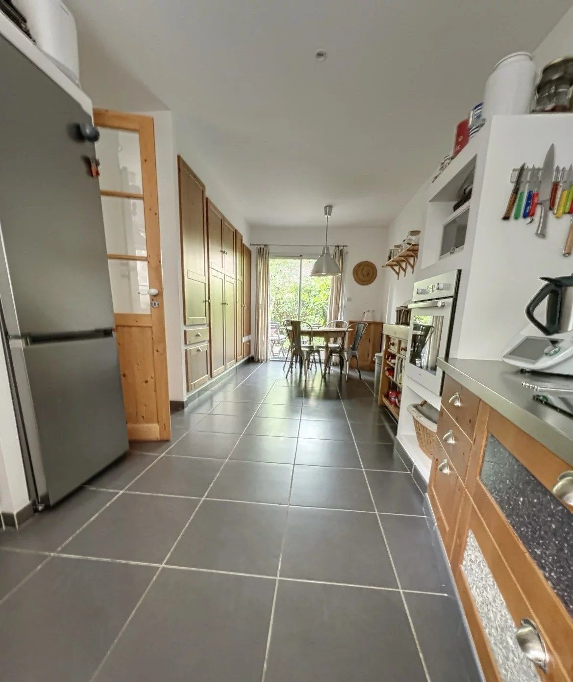 Nîmes, Jean Jaurès/Henri Revoil neighborhood, townhouse, 3 bedrooms, 110m2, garage and parking