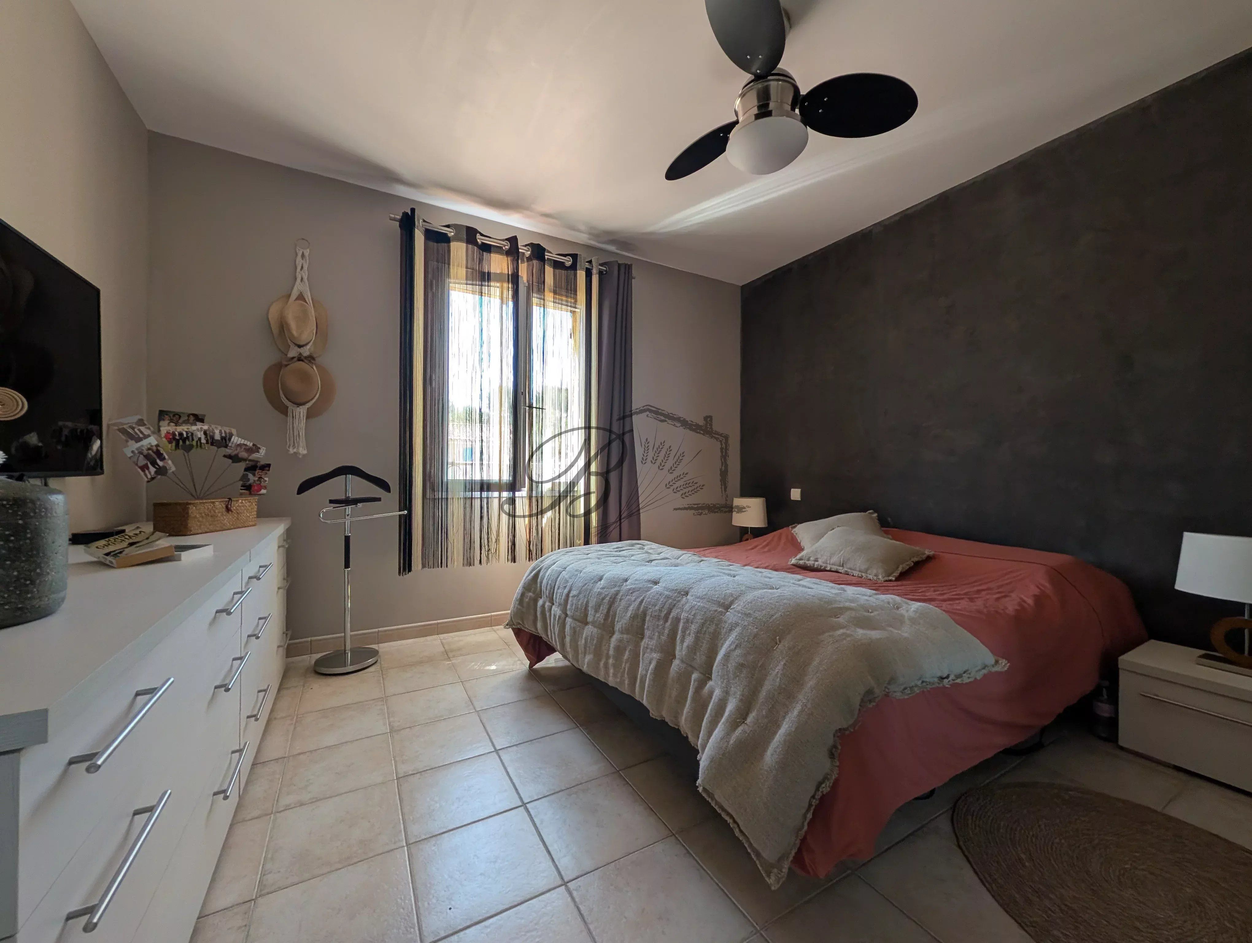 Villa contemporaine de 151 m² avec piscine, spa et prestations de qualité – Pertuis