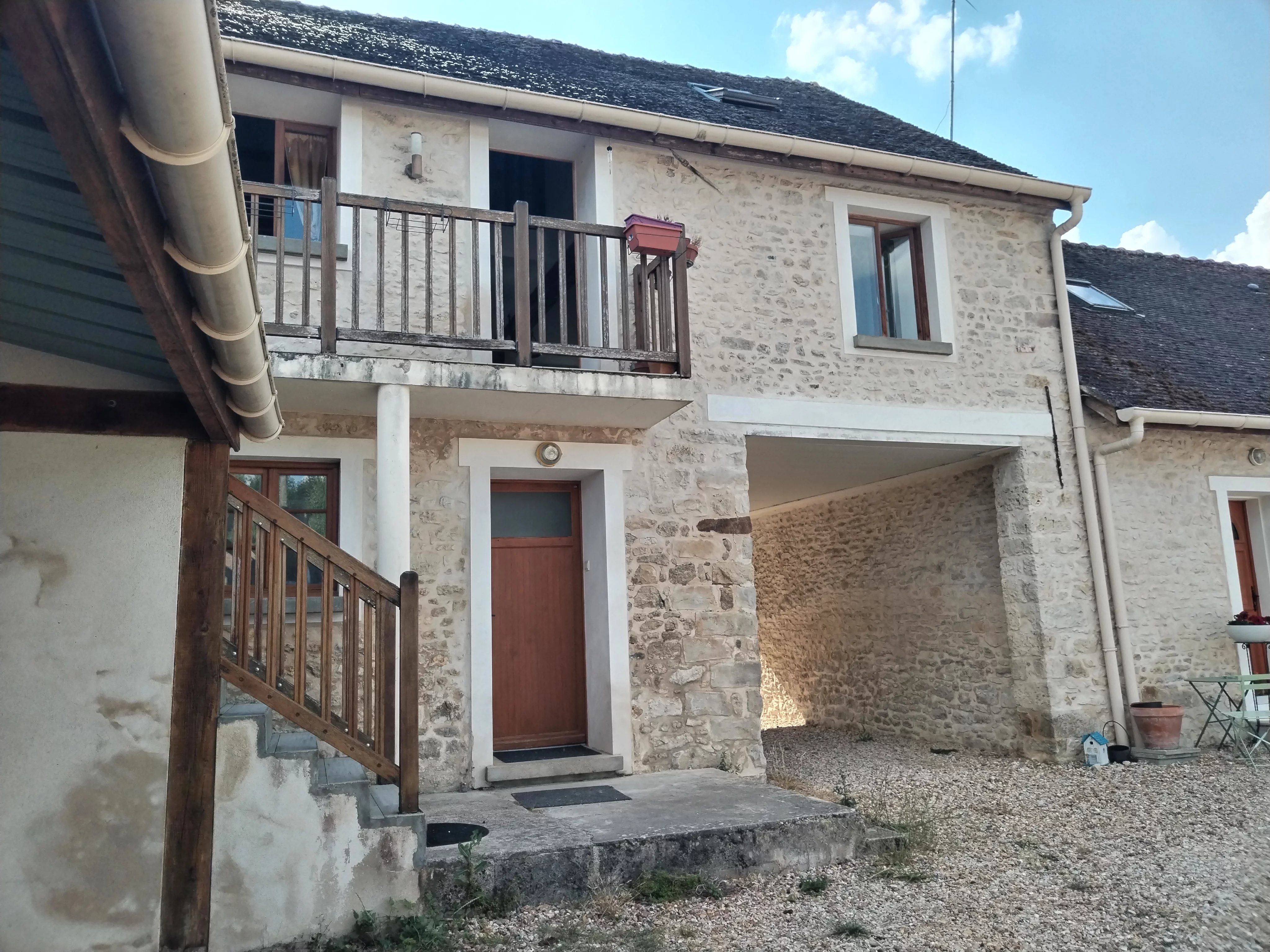 DUPLEX 95 M² CENTRE ÉGREVILLE (77)