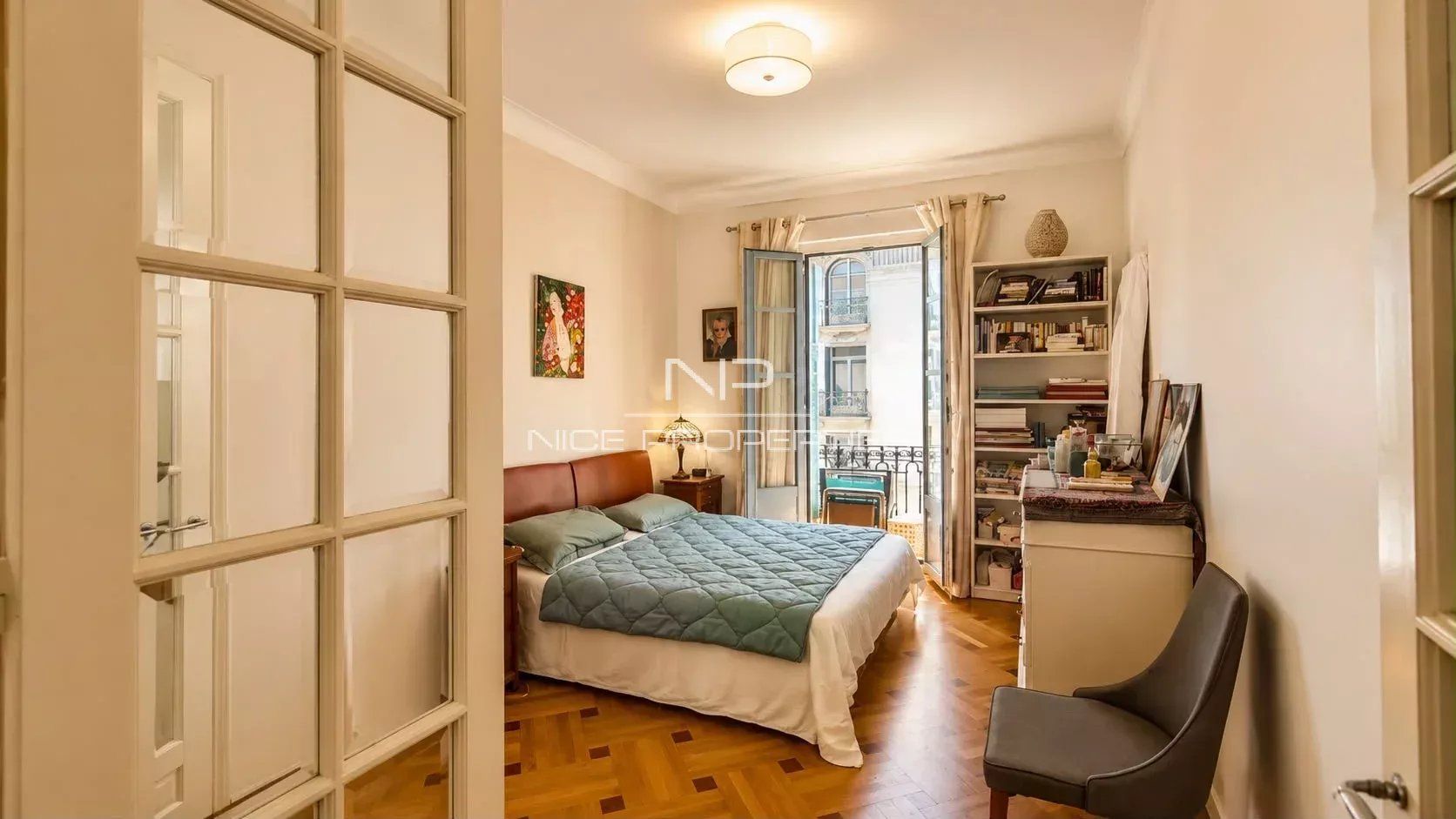 Nice, Carré d'Or, appartement de 2 pièces à deux pas de la mer