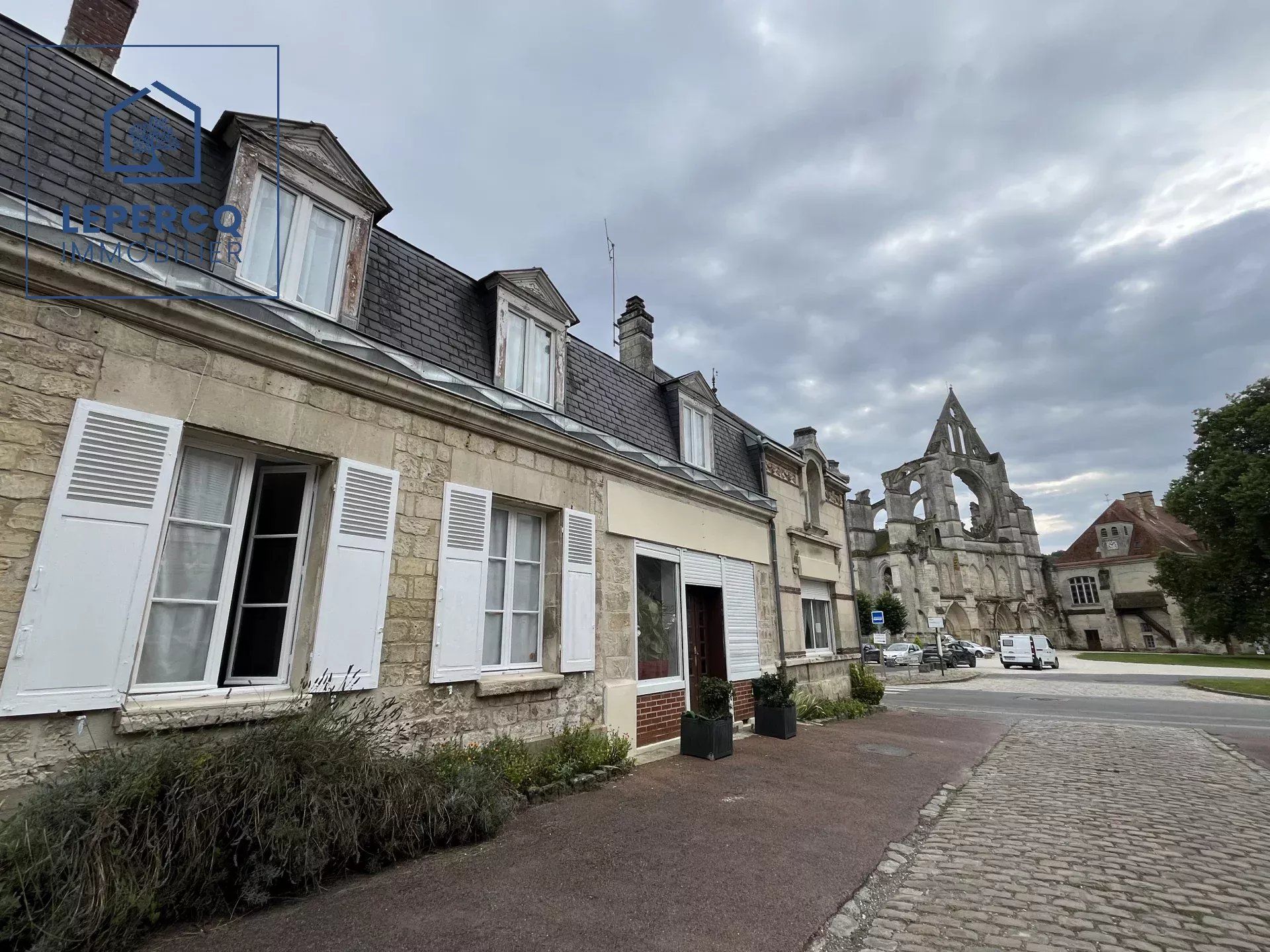 Maison de village 180m2 Longpont