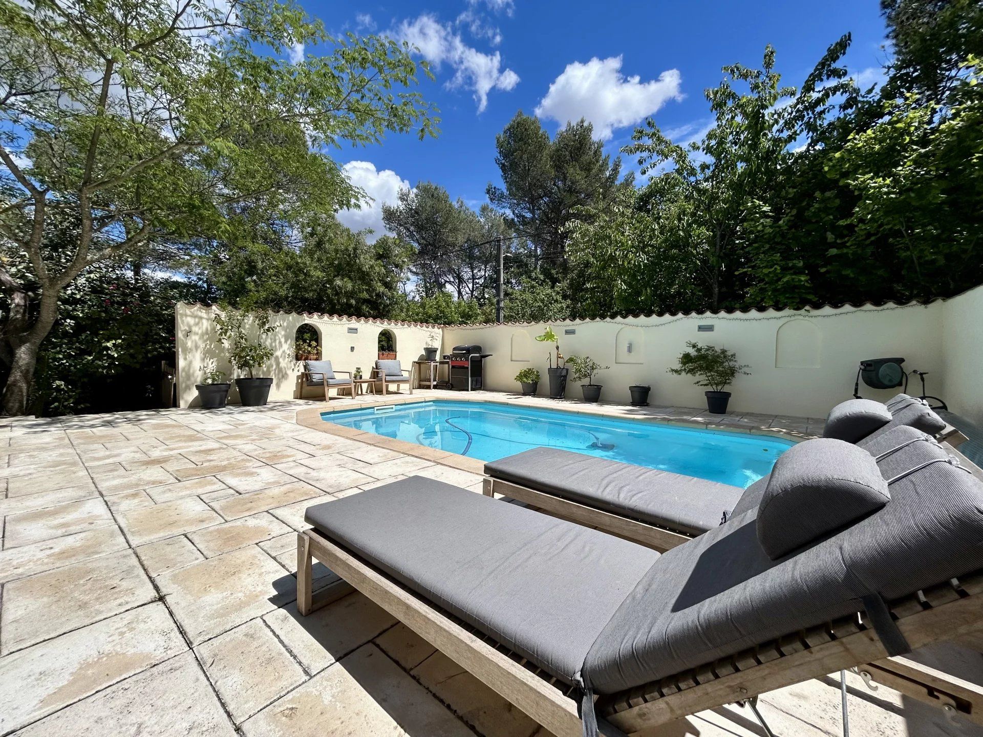 Location Meublée  Maison 5 pièces – 106.20 m² – ROCBARON